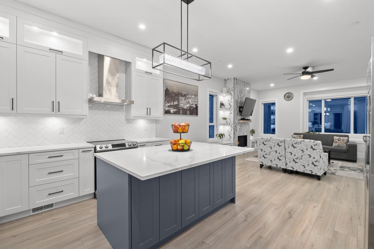 









32699


Egglestone

Avenue,
Mission,




BC
V4S 0E6

