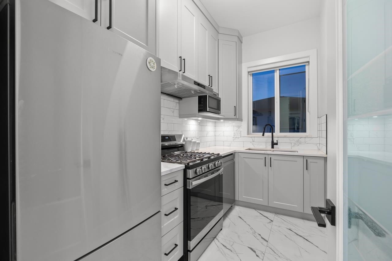 









32699


Egglestone

Avenue,
Mission,




BC
V4S 0E6

