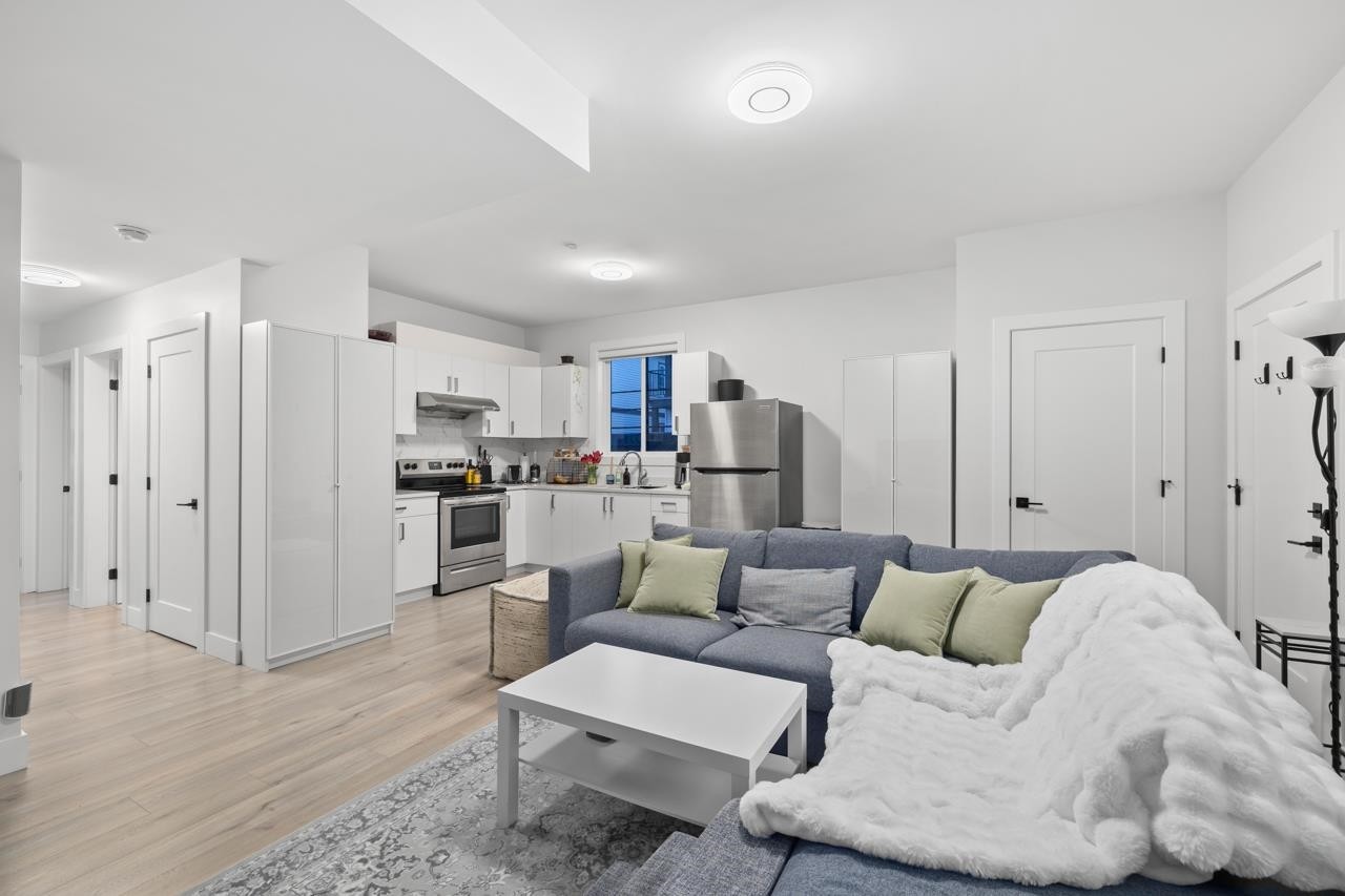 









32699


Egglestone

Avenue,
Mission,




BC
V4S 0E6

