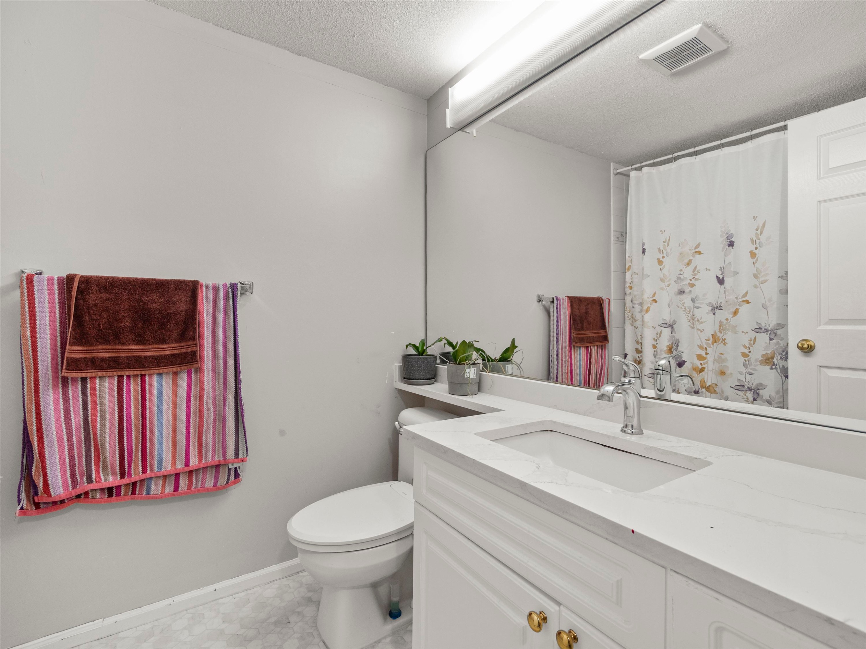 









8068


120a

Street, 115,
Surrey,




BC
V3W 3P3

