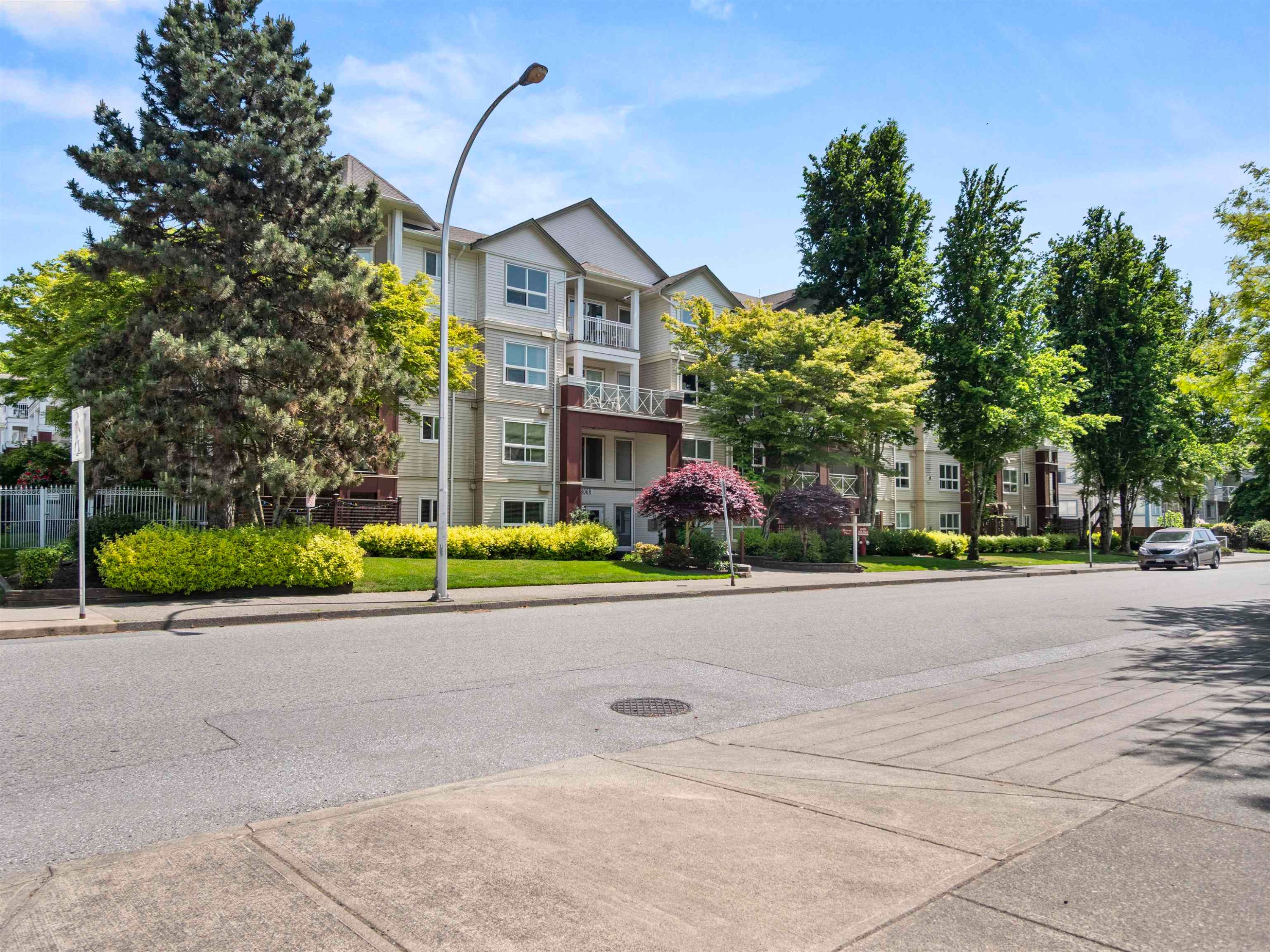 









8068


120a

Street, 115,
Surrey,




BC
V3W 3P3

