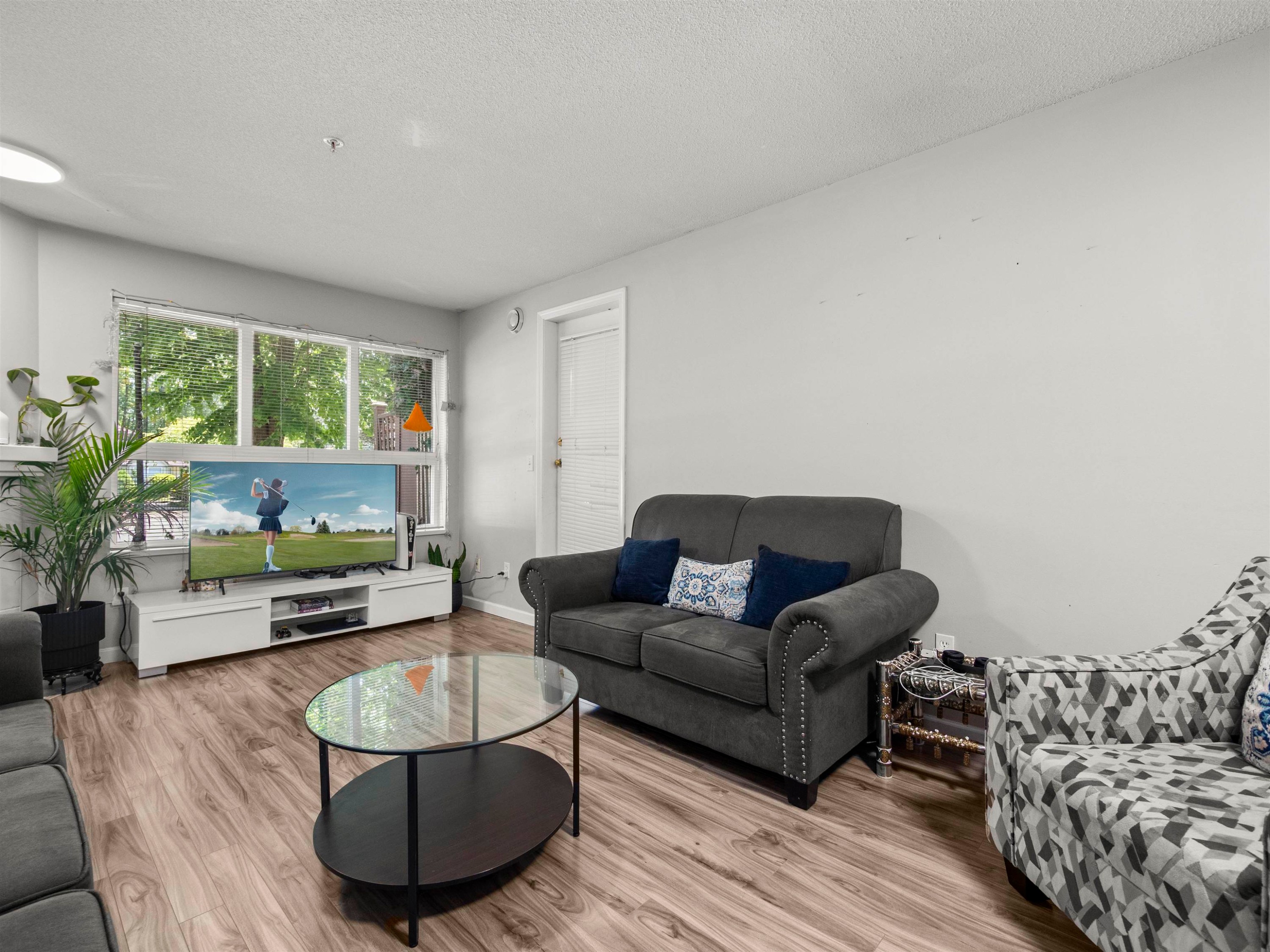 









8068


120a

Street, 115,
Surrey,




BC
V3W 3P3

