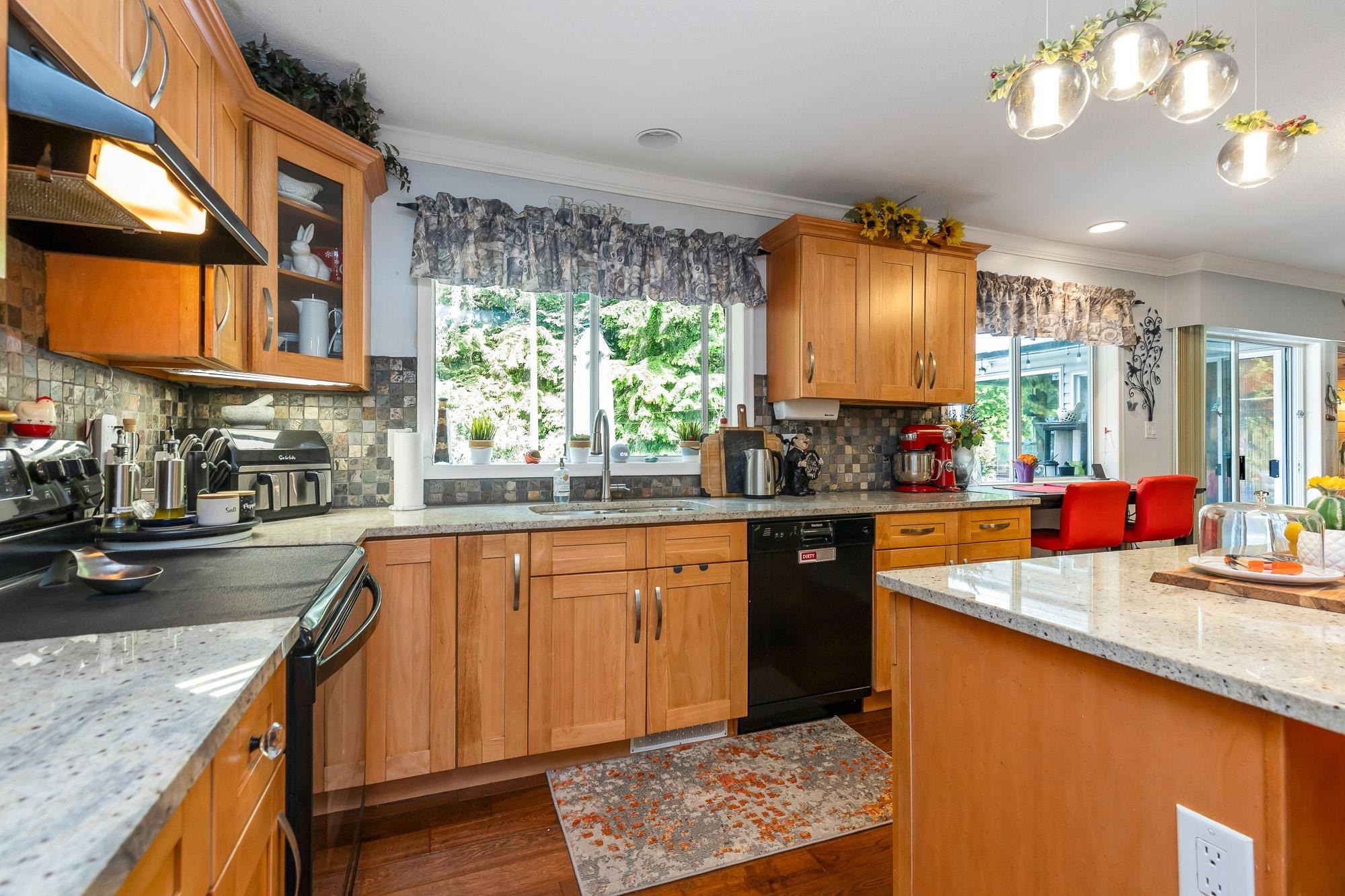 









10851


Greenwood

Drive,
Mission,




BC
V4S 1A9

