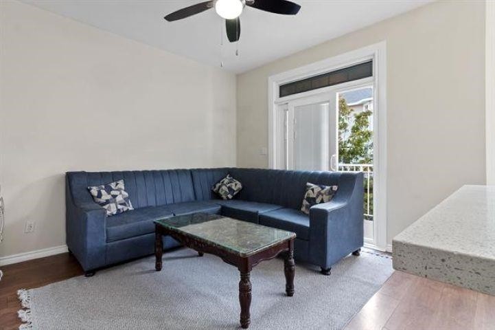









6518


121

Street, 16,
Surrey,




BC
V3W 1C4

