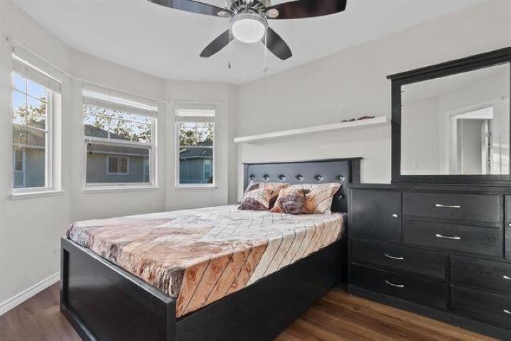 









6518


121

Street, 16,
Surrey,




BC
V3W 1C4

