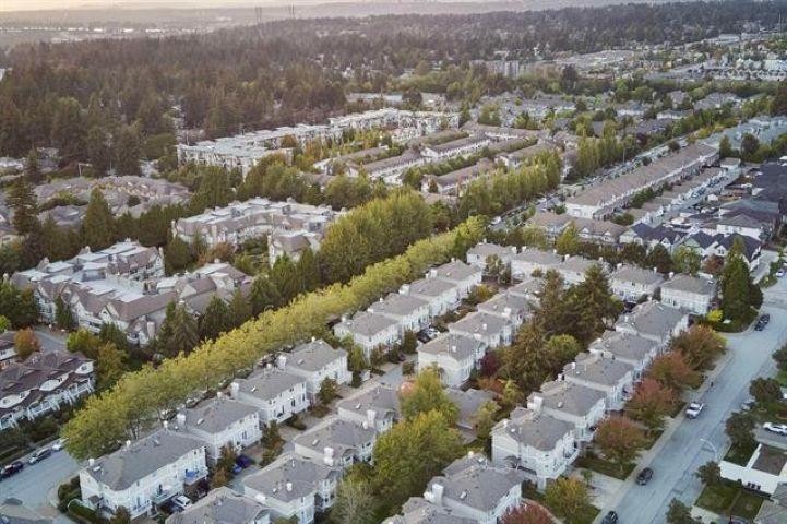 









6518


121

Street, 16,
Surrey,




BC
V3W 1C4

