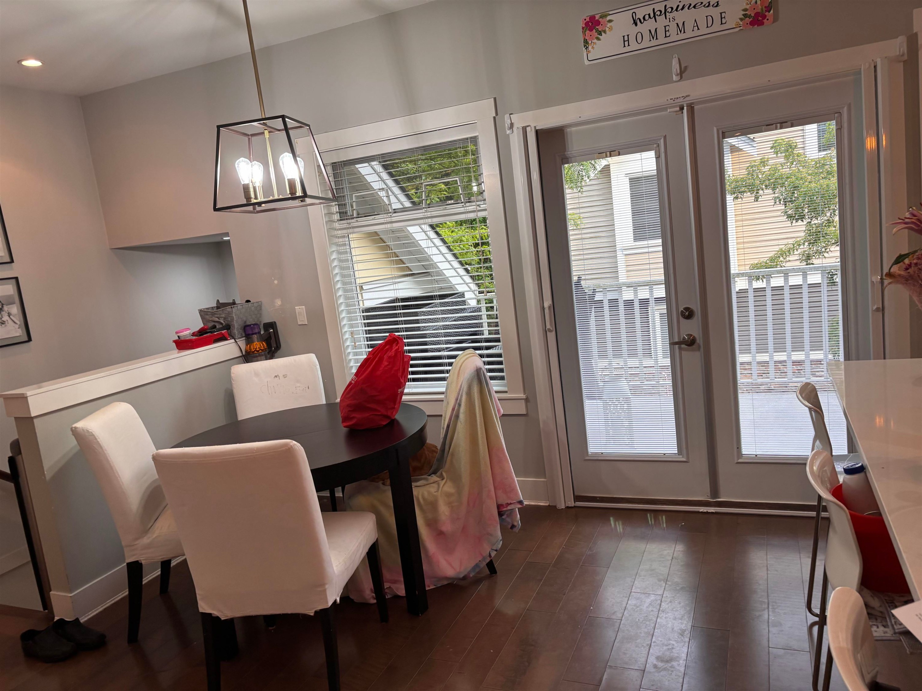 









9584


216

Street, 15,
Langley,




BC
V1M 0C5

