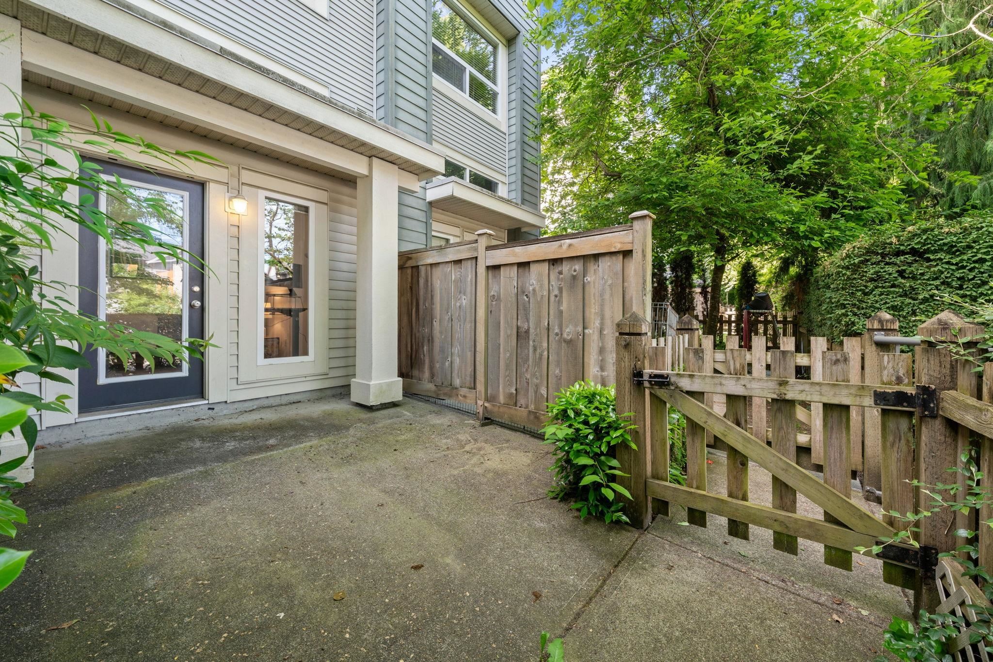









15065


58

Avenue, 10,
Surrey,




BC
V3S 8Z5

