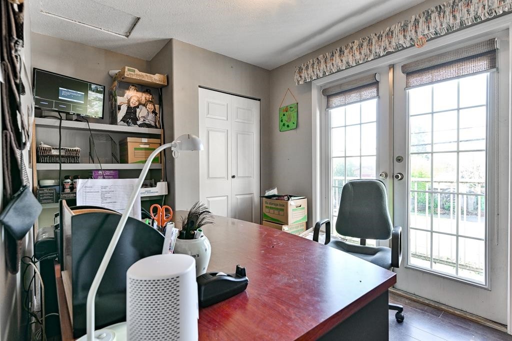 









6084


126

Street,
Surrey,




BC
V3X 1V6

