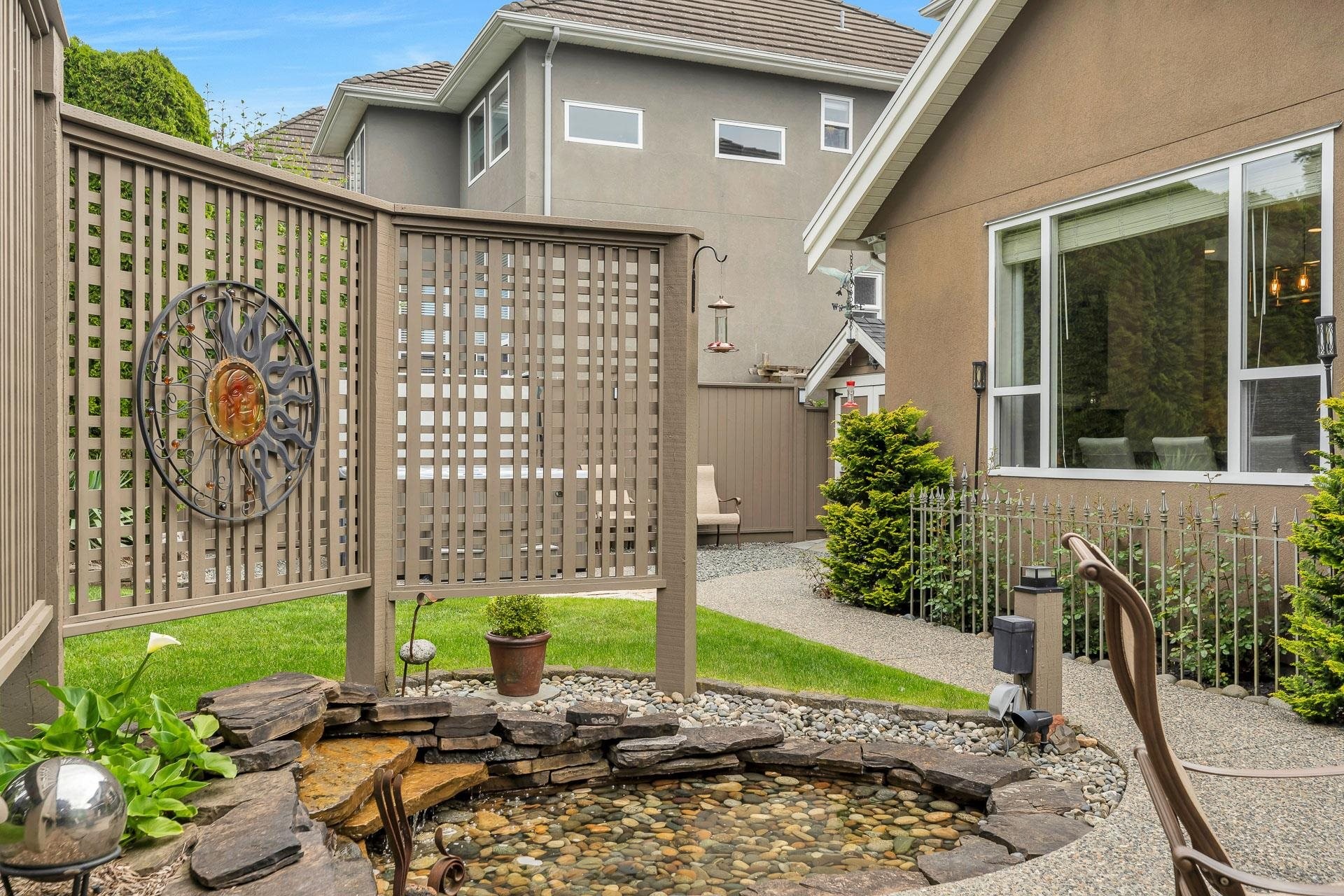 









11039


159a

Street,
Surrey,




BC
V4N 4Y2

