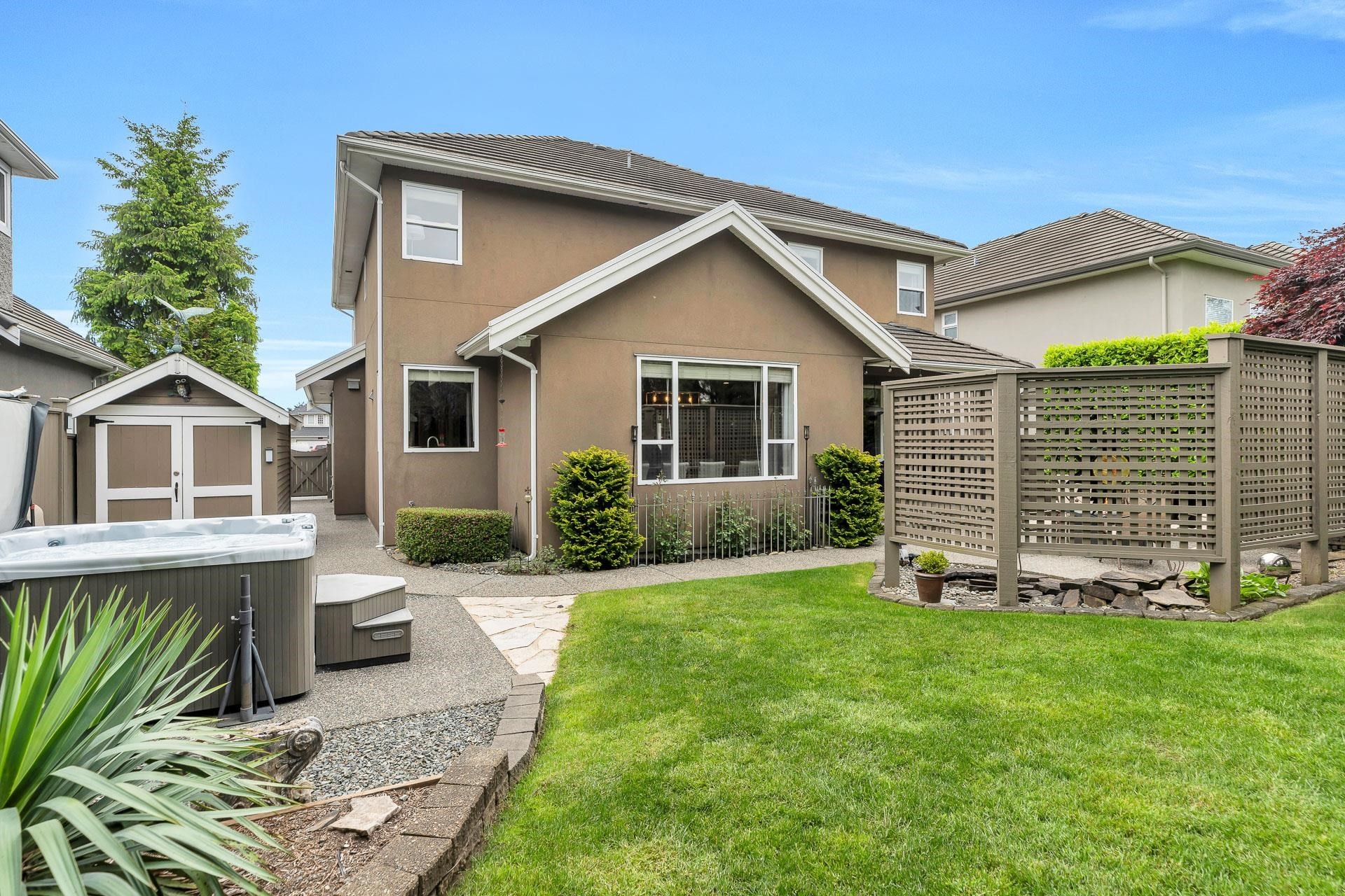 









11039


159a

Street,
Surrey,




BC
V4N 4Y2

