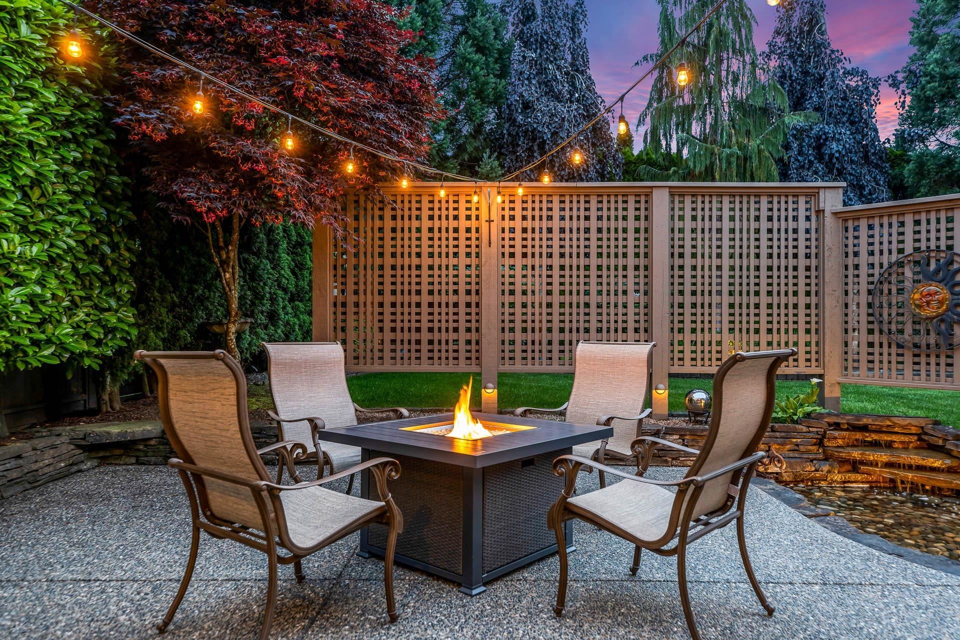 









11039


159a

Street,
Surrey,




BC
V4N 4Y2

