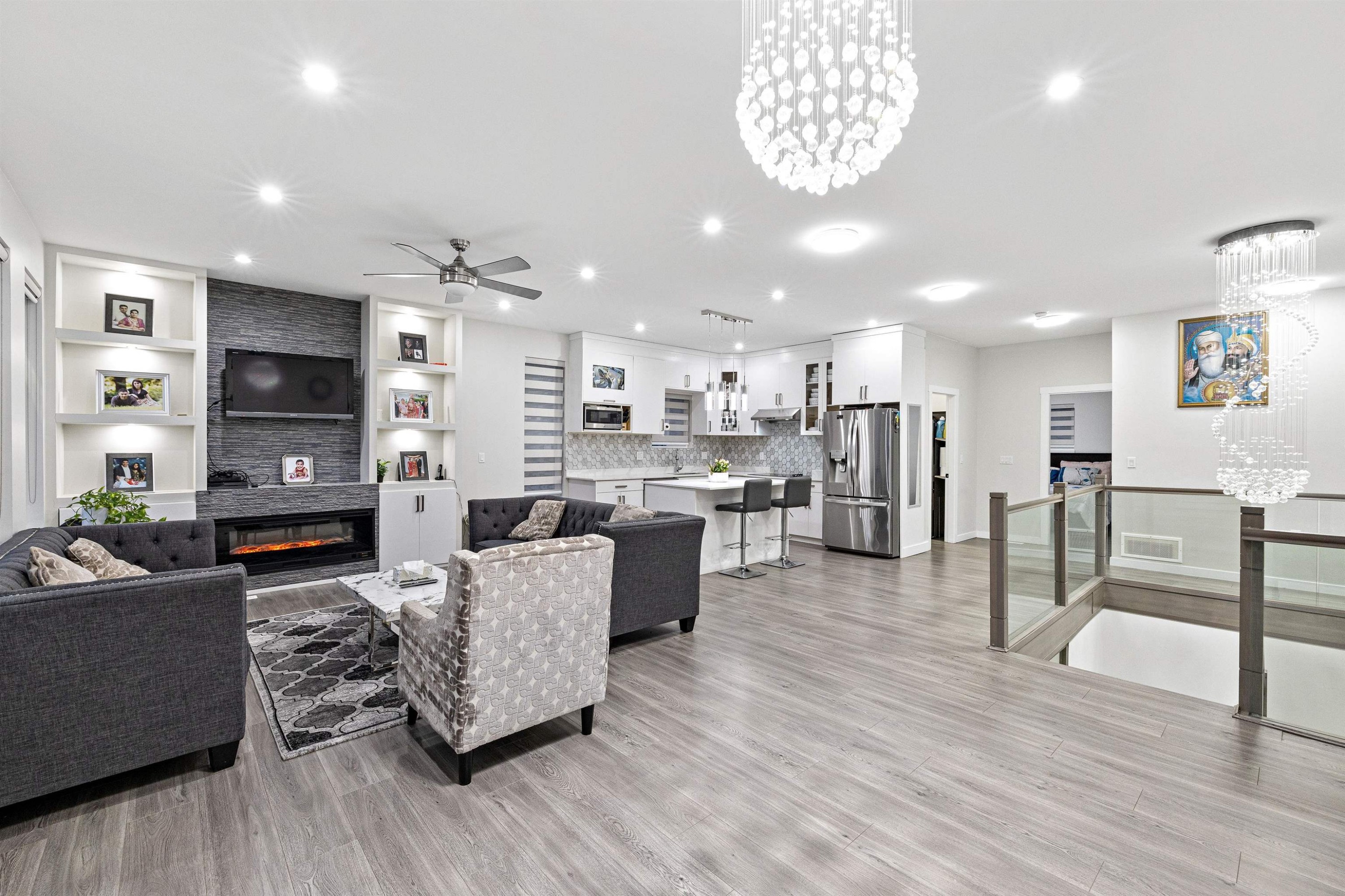 









8069


124

Street,
Surrey,




BC
V3W 0X7

