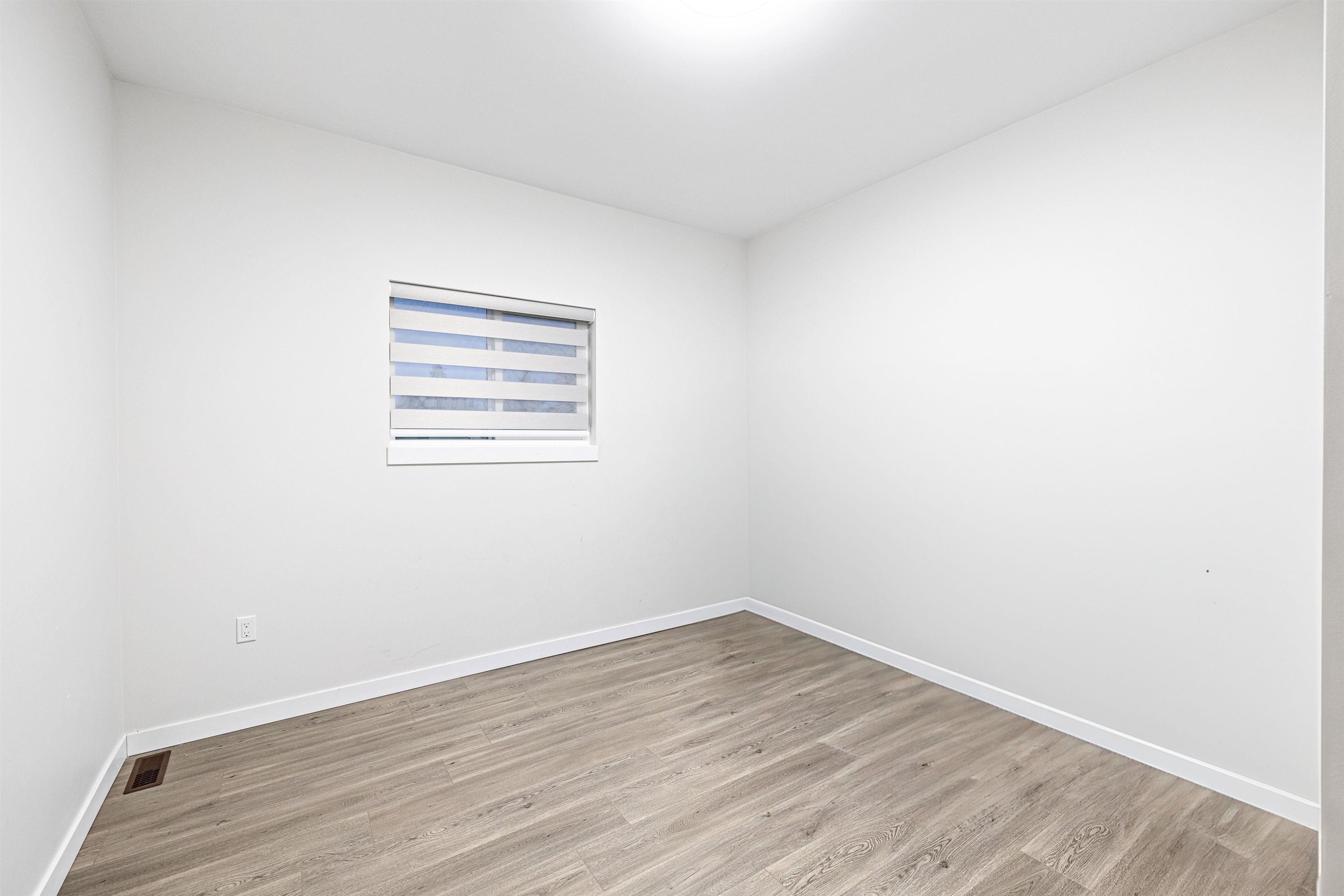 









8069


124

Street,
Surrey,




BC
V3W 0X7

