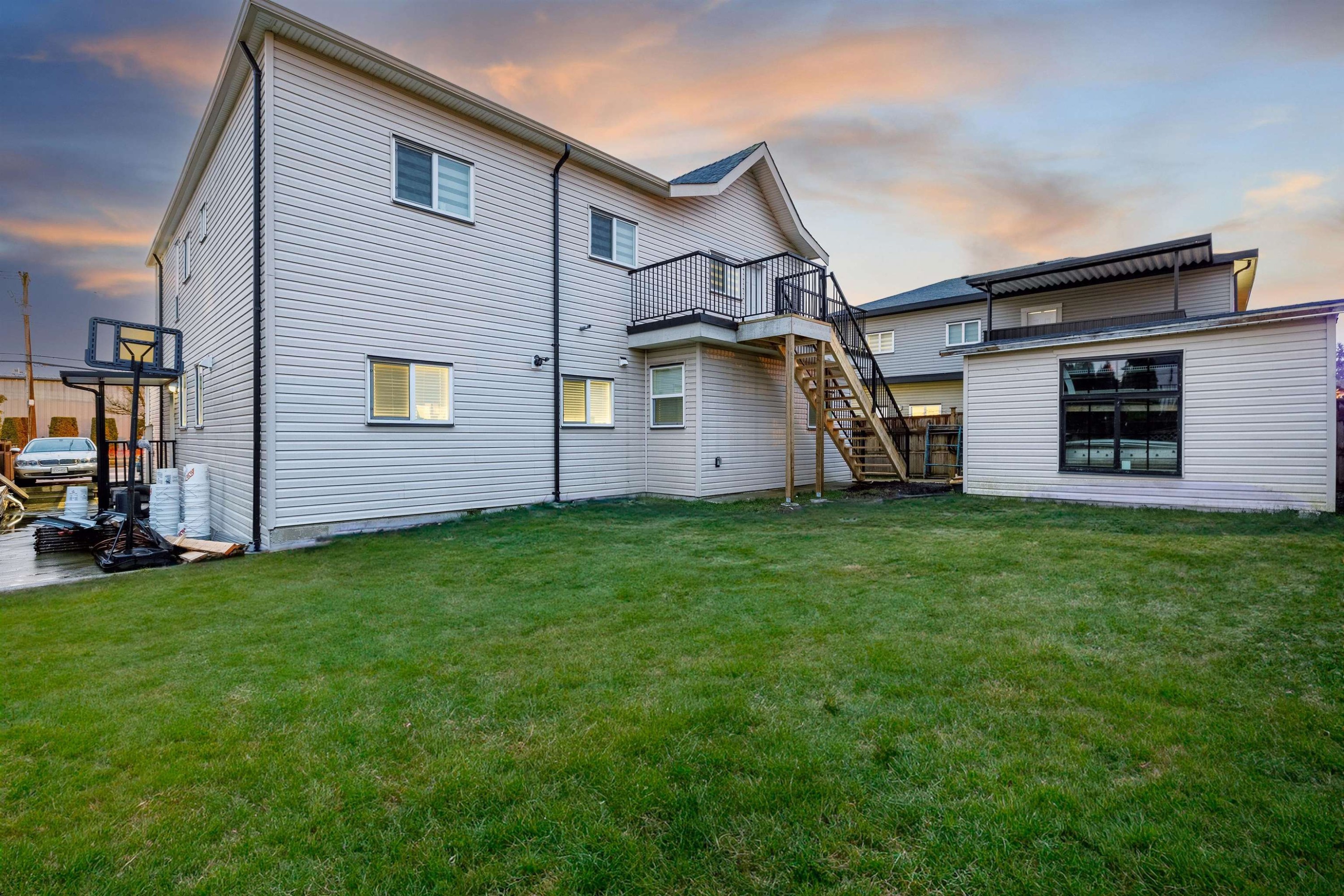 









8069


124

Street,
Surrey,




BC
V3W 0X7

