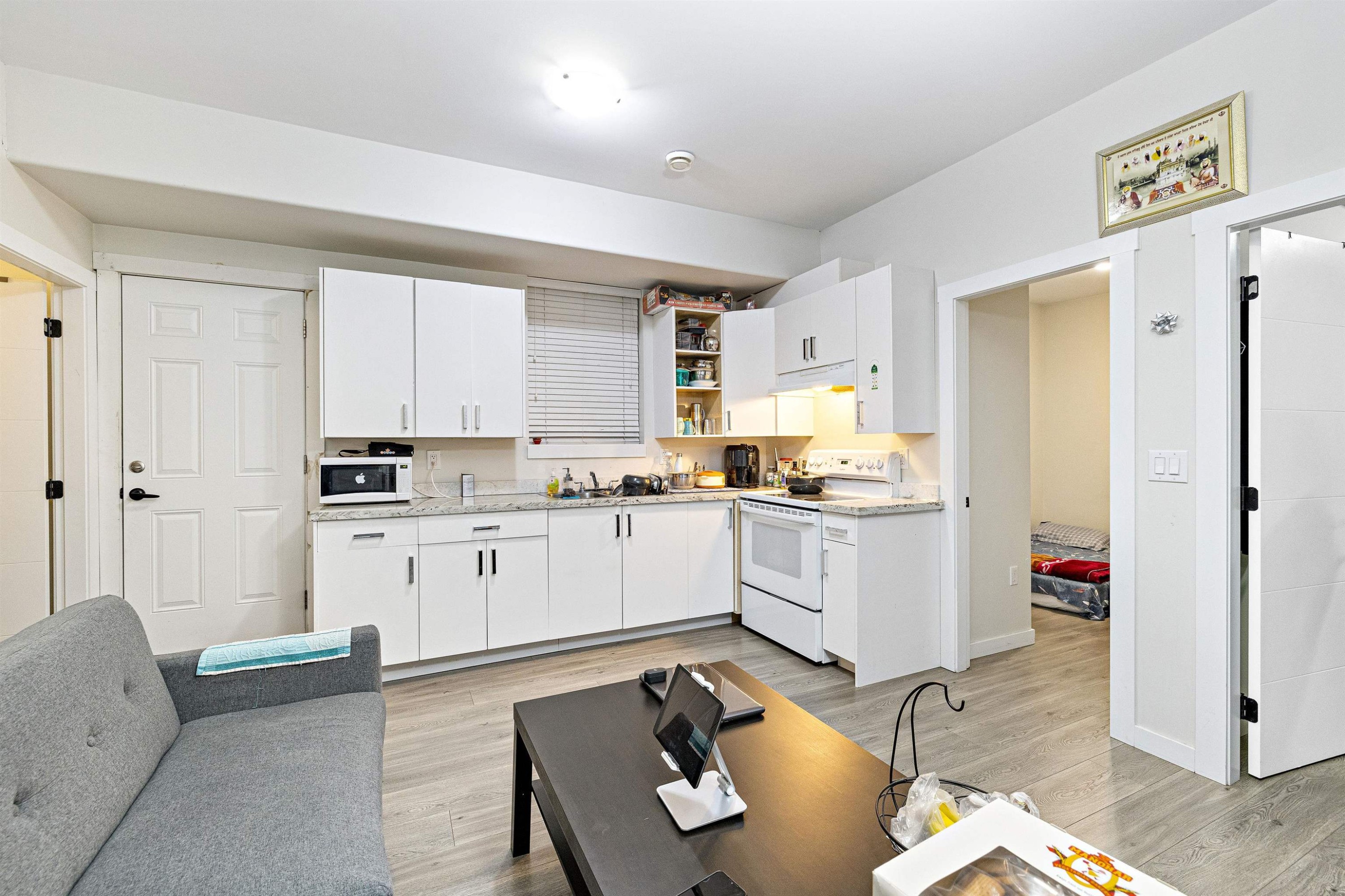 









8069


124

Street,
Surrey,




BC
V3W 0X7

