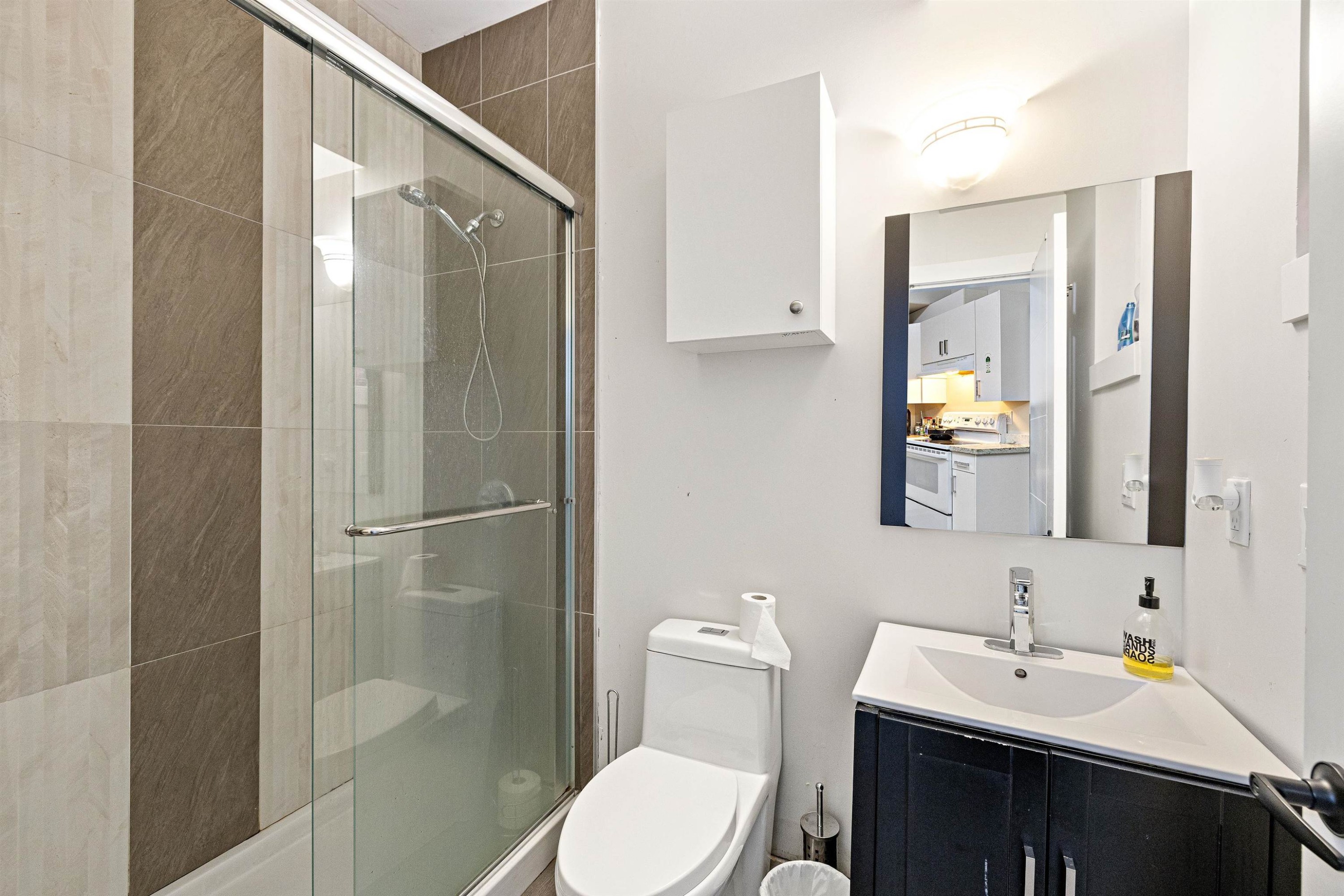 









8069


124

Street,
Surrey,




BC
V3W 0X7

