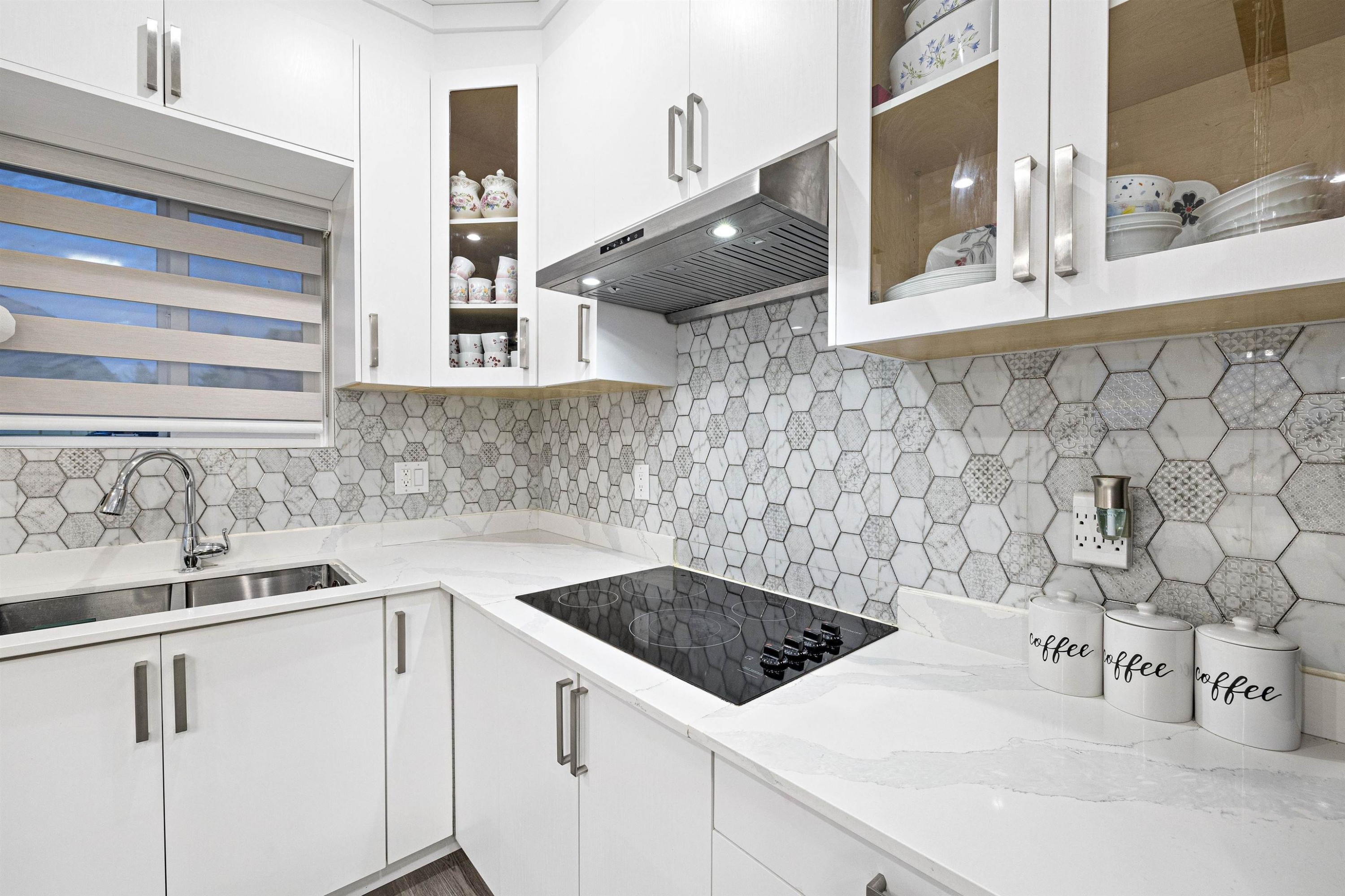 









8069


124

Street,
Surrey,




BC
V3W 0X7

