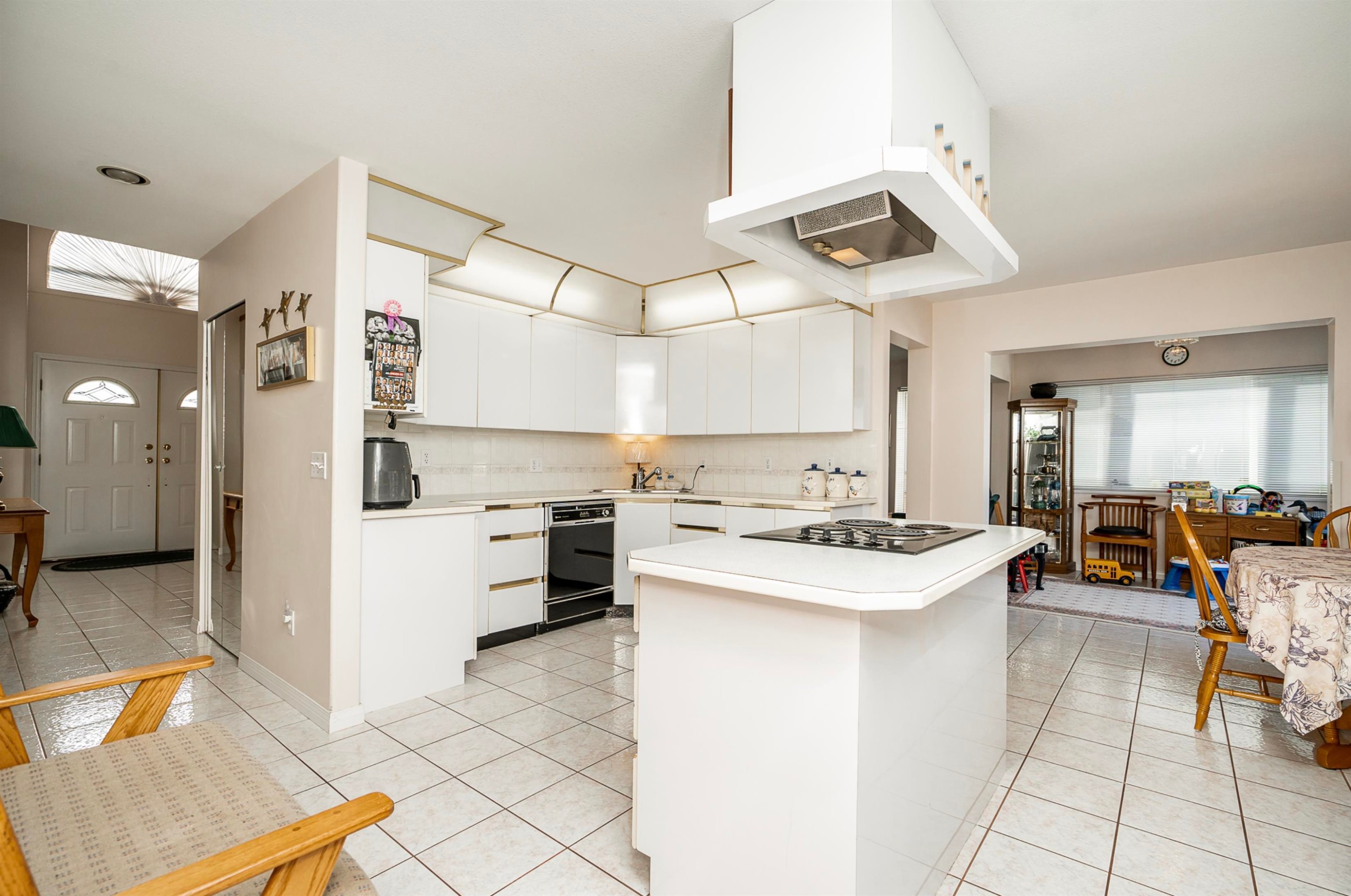 









13591


60a

Avenue,
Surrey,




BC
V3X 1H7

