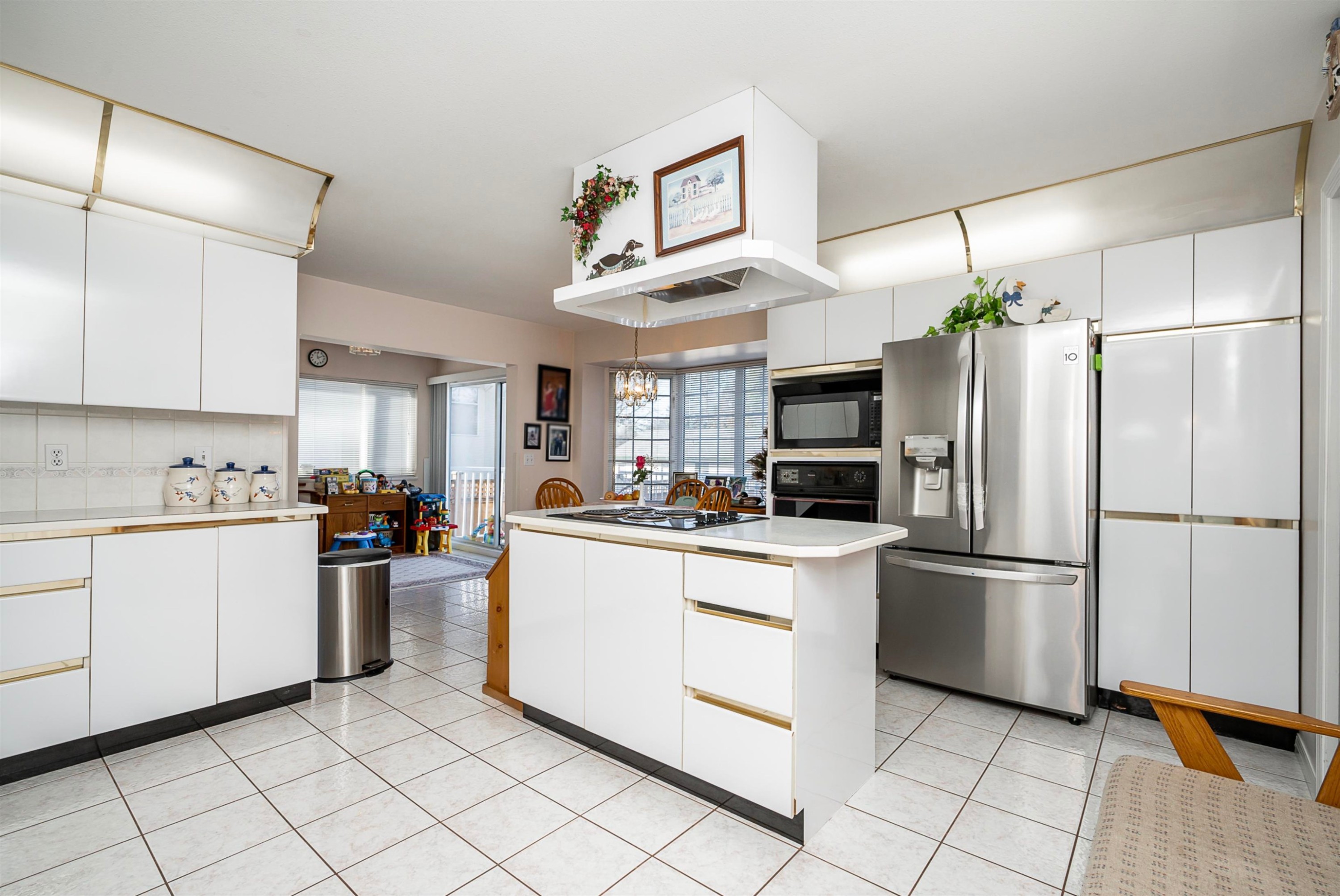 









13591


60a

Avenue,
Surrey,




BC
V3X 1H7

