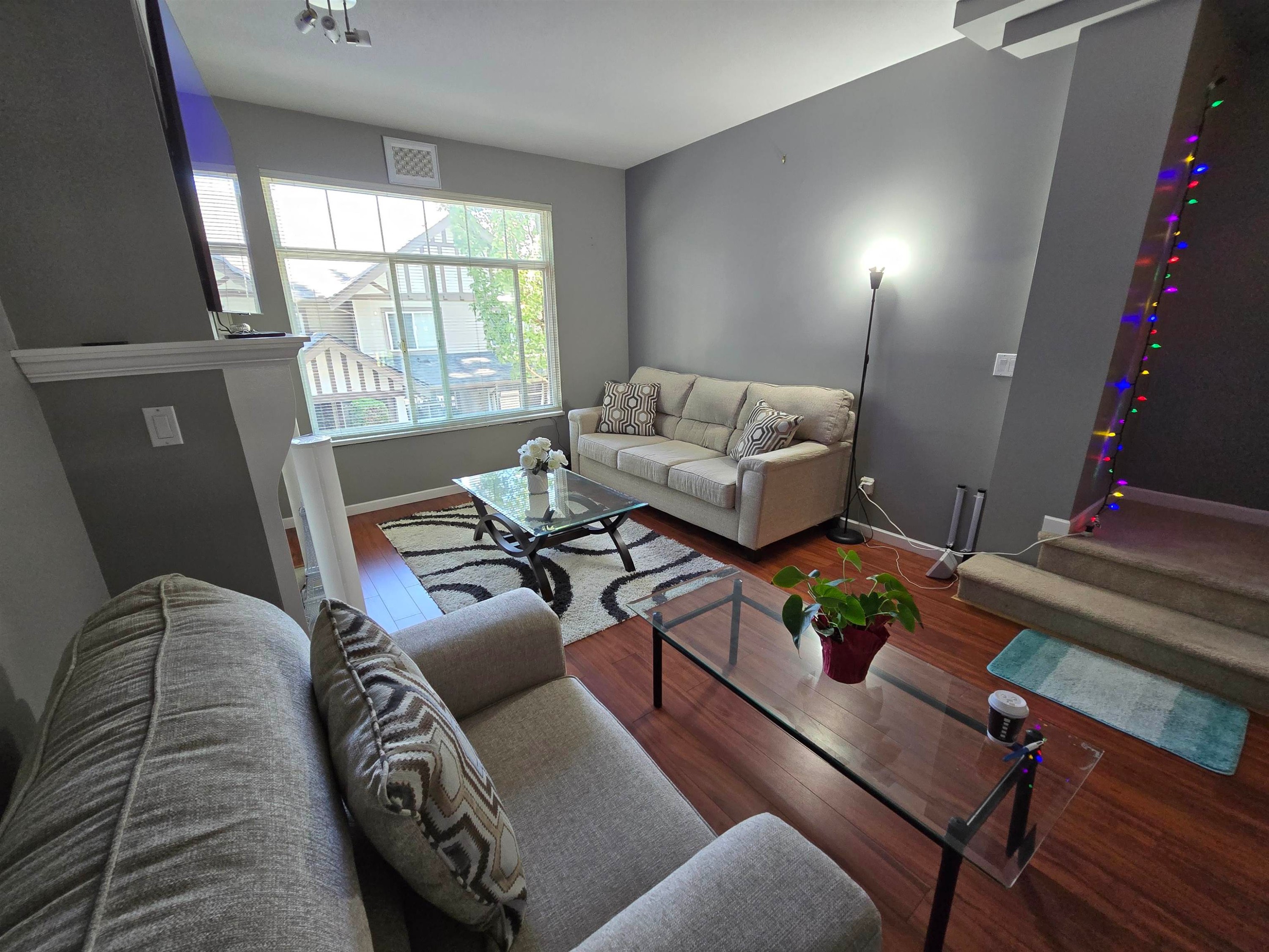 









2678


King George

Boulevard, 3,
Surrey,




BC
V4P 1H6

