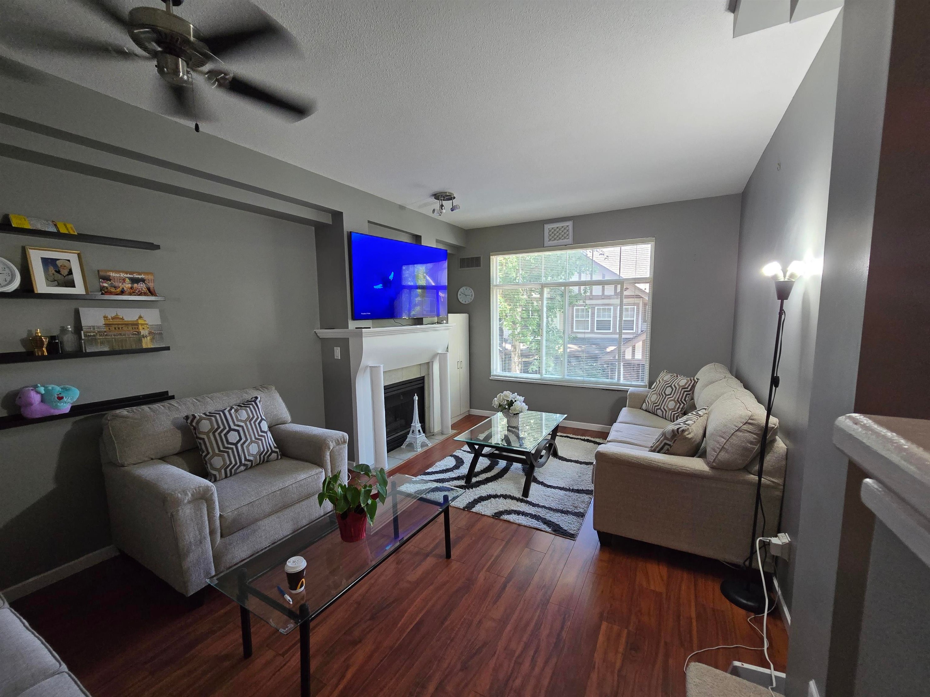 









2678


King George

Boulevard, 3,
Surrey,




BC
V4P 1H6

