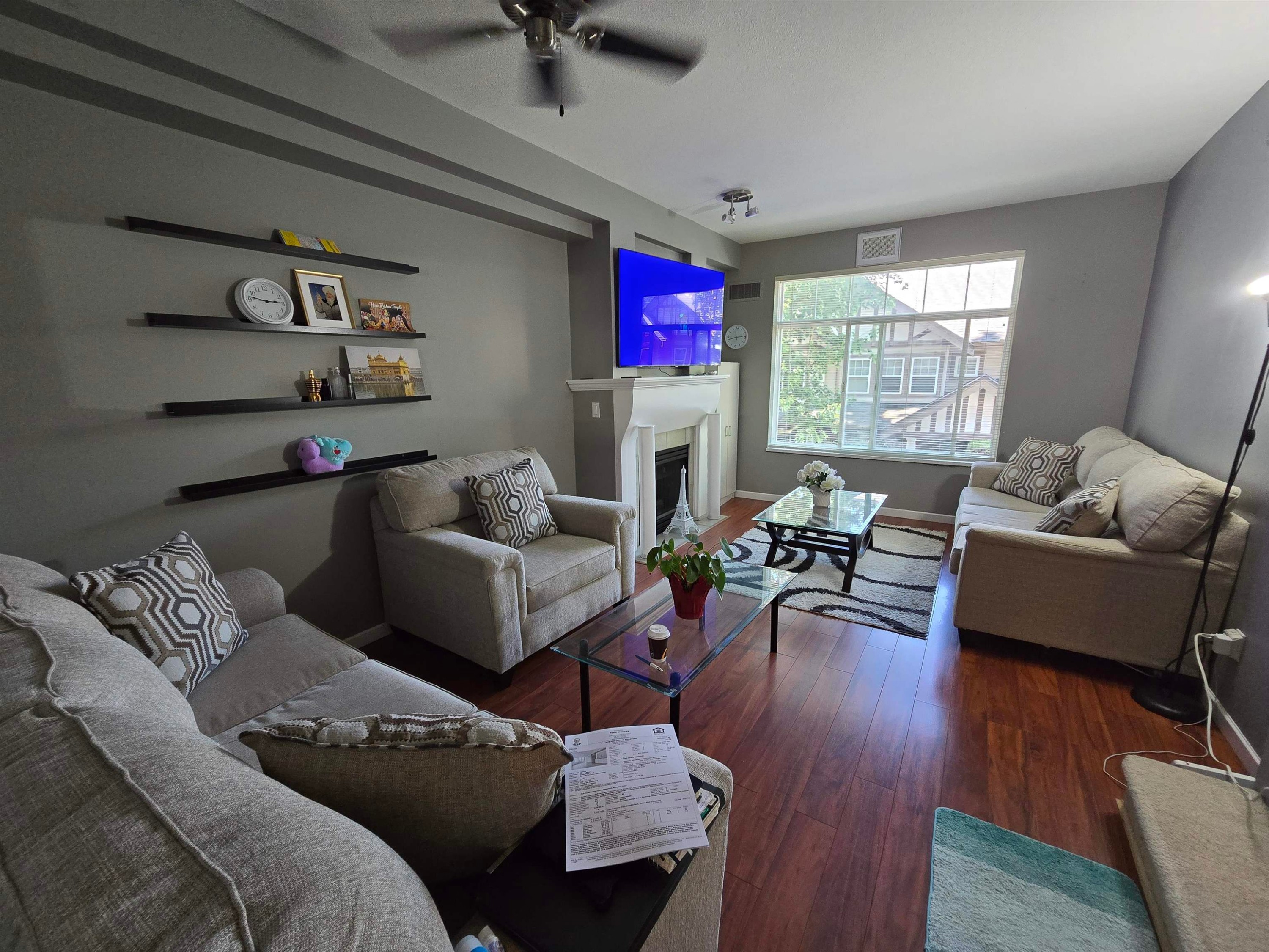 









2678


King George

Boulevard, 3,
Surrey,




BC
V4P 1H6


