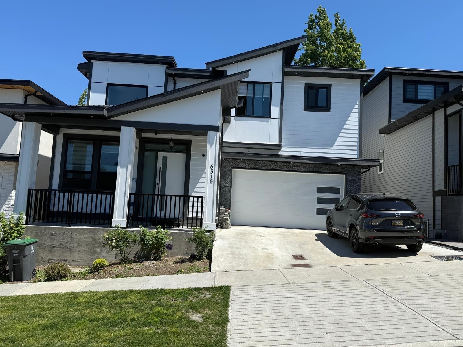 









6318


150a

Street,
Surrey,




BC
V3S 3H8

