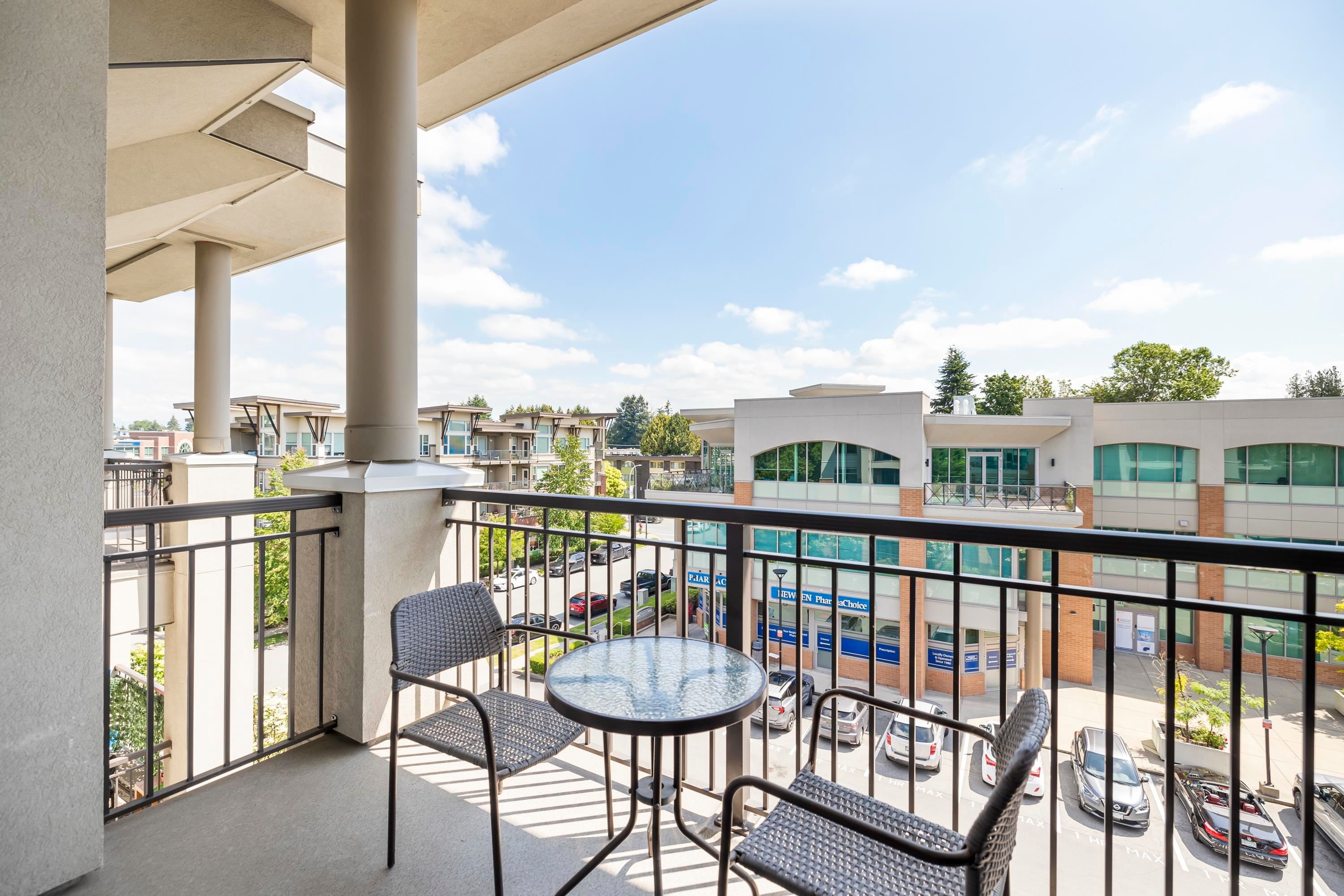 









33546


Holland

Avenue, 406,
Abbotsford,




BC
V2S 0C1

