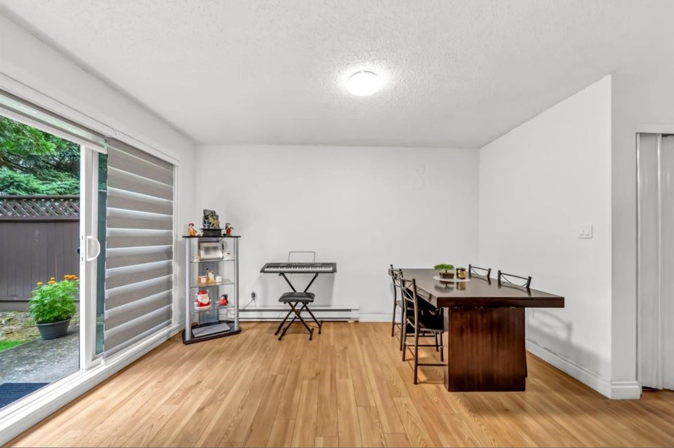 









13339


70b

Avenue,
Surrey,




BC
V3W 7Z3


