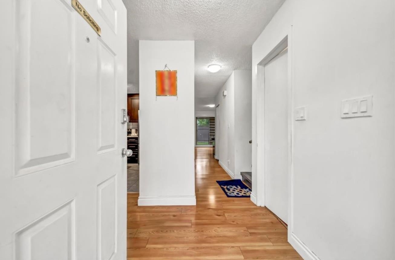 









13339


70b

Avenue,
Surrey,




BC
V3W 7Z3


