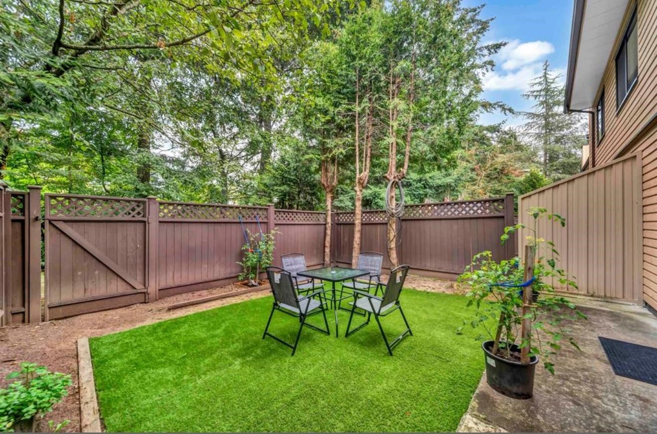 









13339


70b

Avenue,
Surrey,




BC
V3W 7Z3

