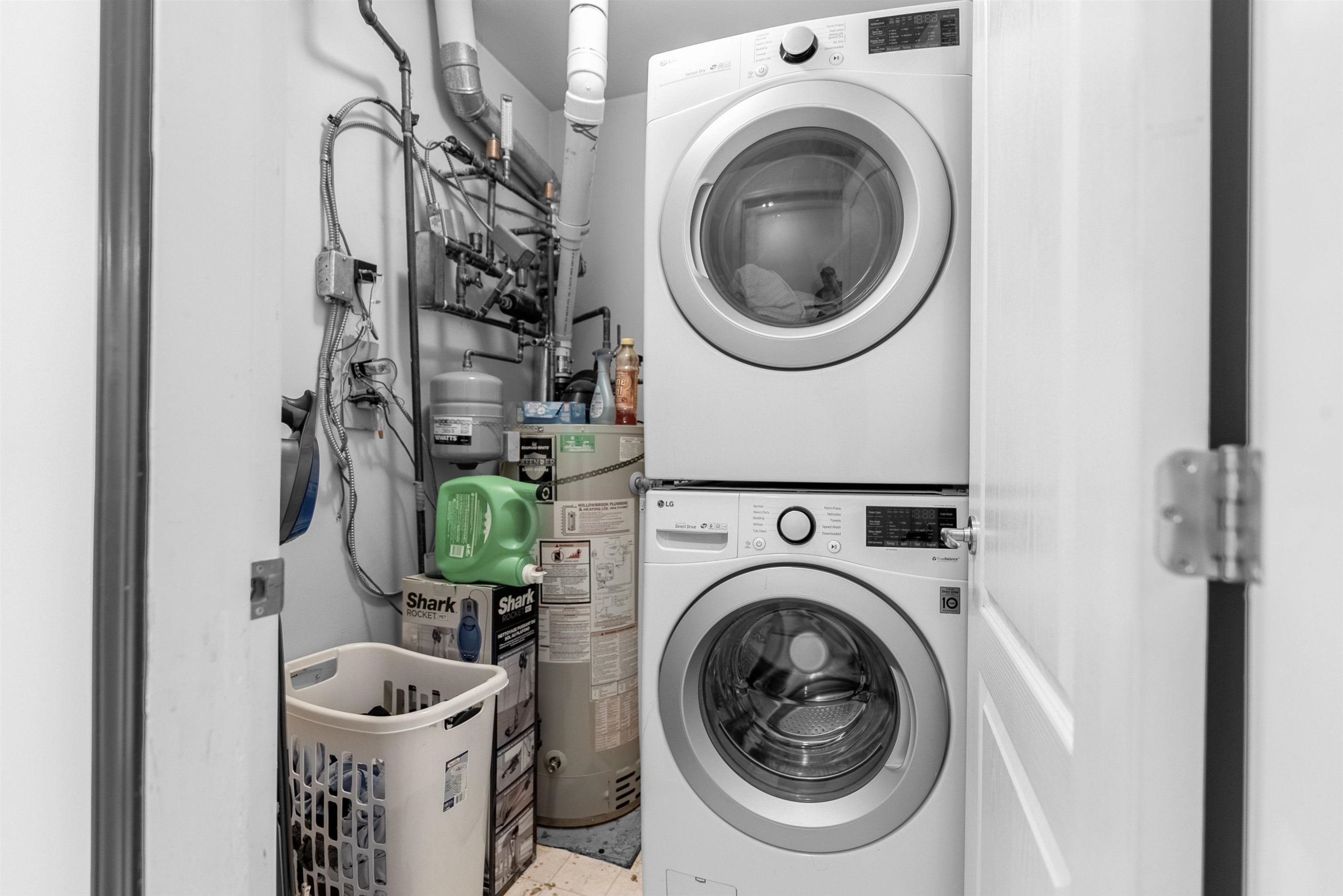 









15220


Guildford

Drive, 201,
Surrey,




BC
V3R 0Y6

