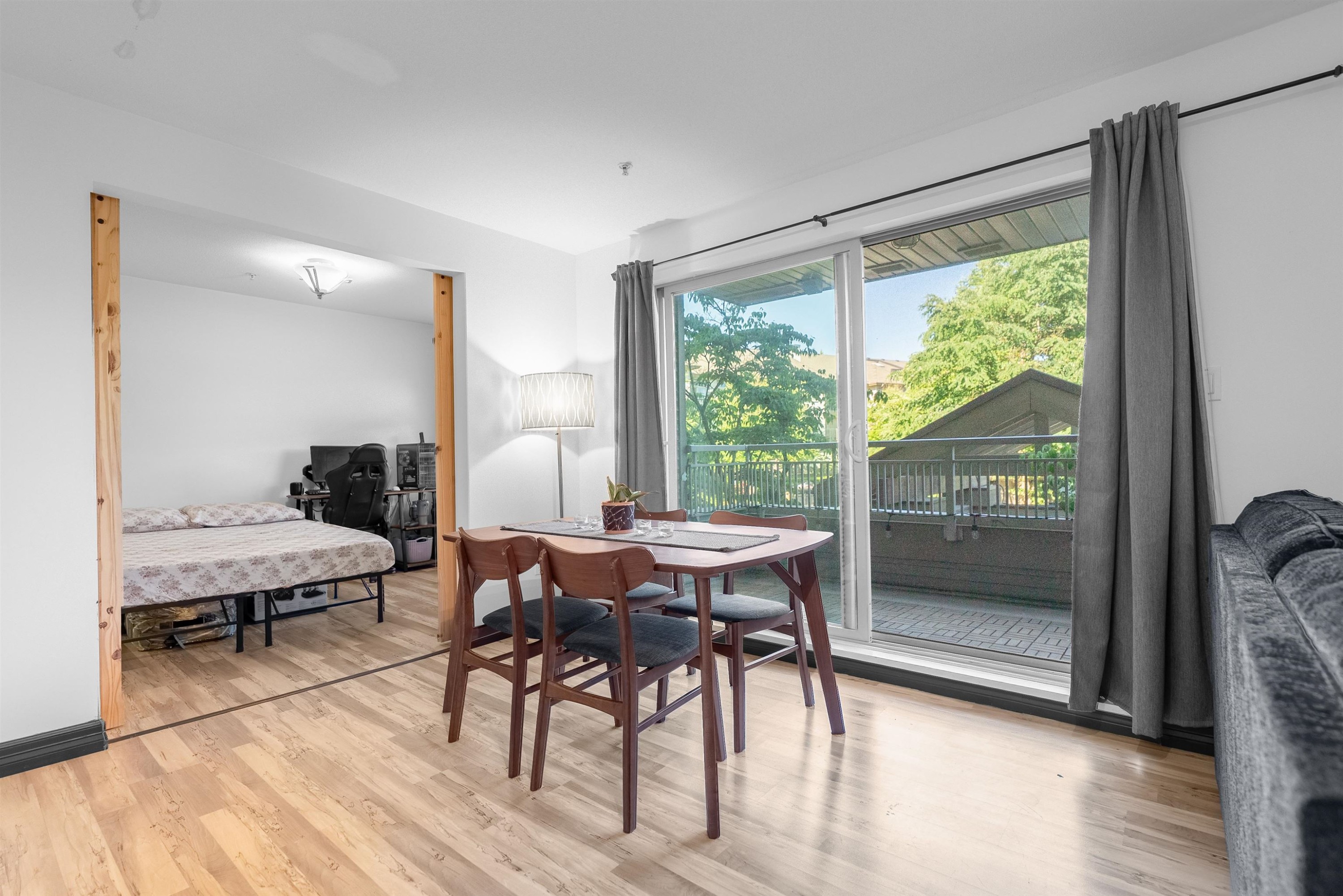 









15220


Guildford

Drive, 201,
Surrey,




BC
V3R 0Y6

