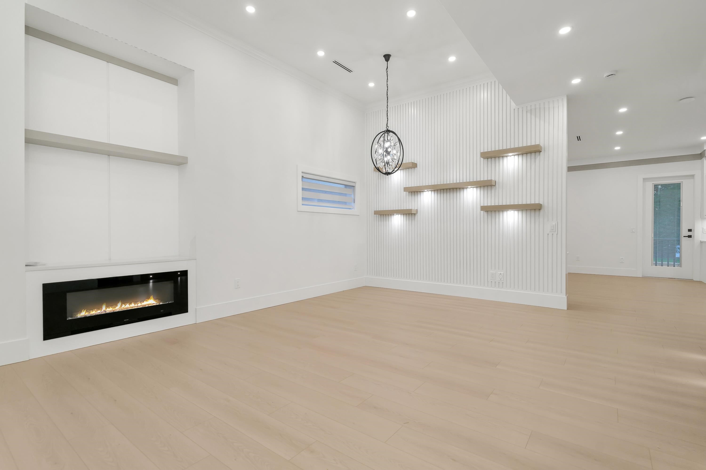 









17226


59

Avenue,
Surrey,




BC
V3S 3Z6

