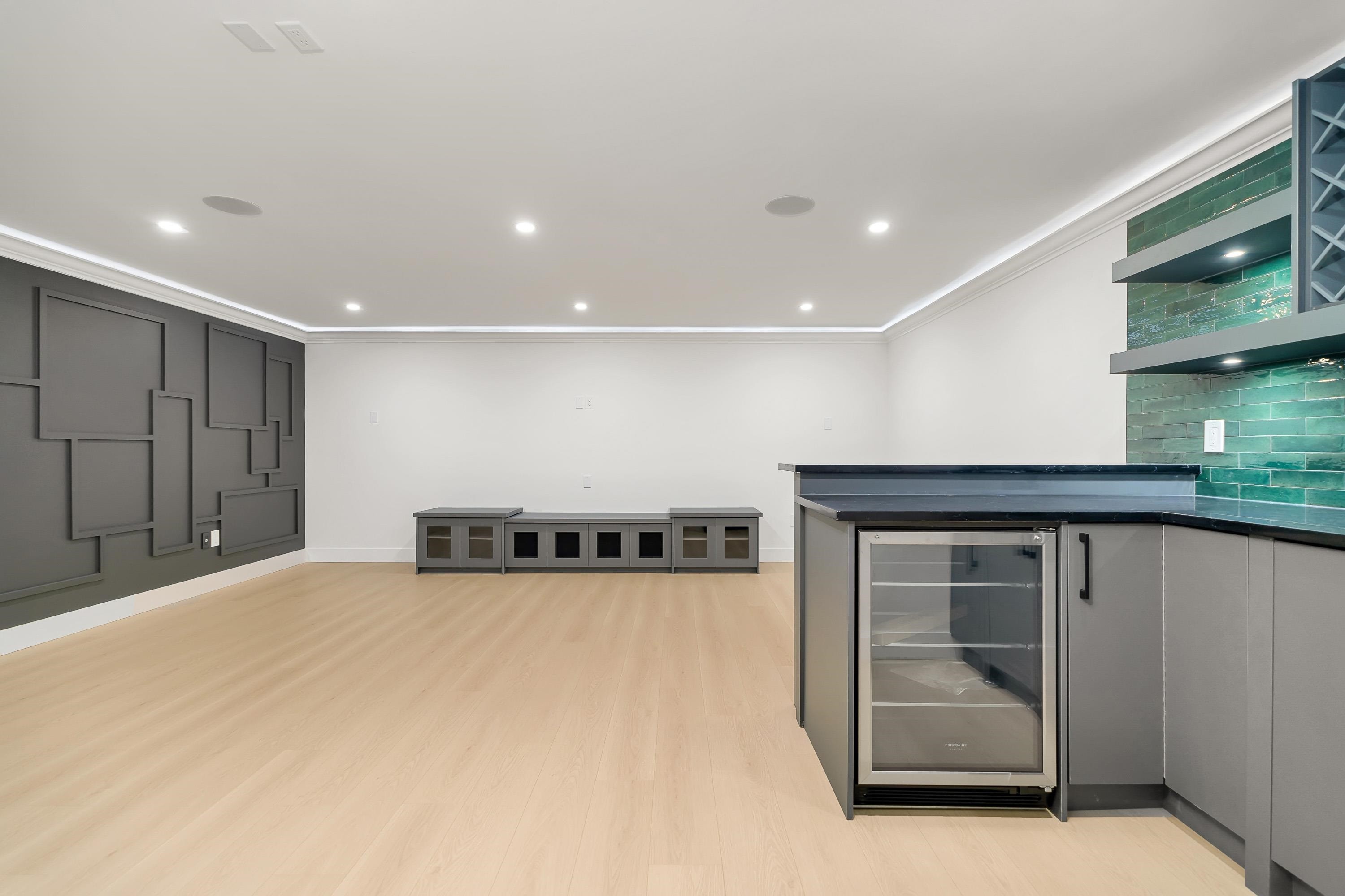 









17226


59

Avenue,
Surrey,




BC
V3S 3Z6

