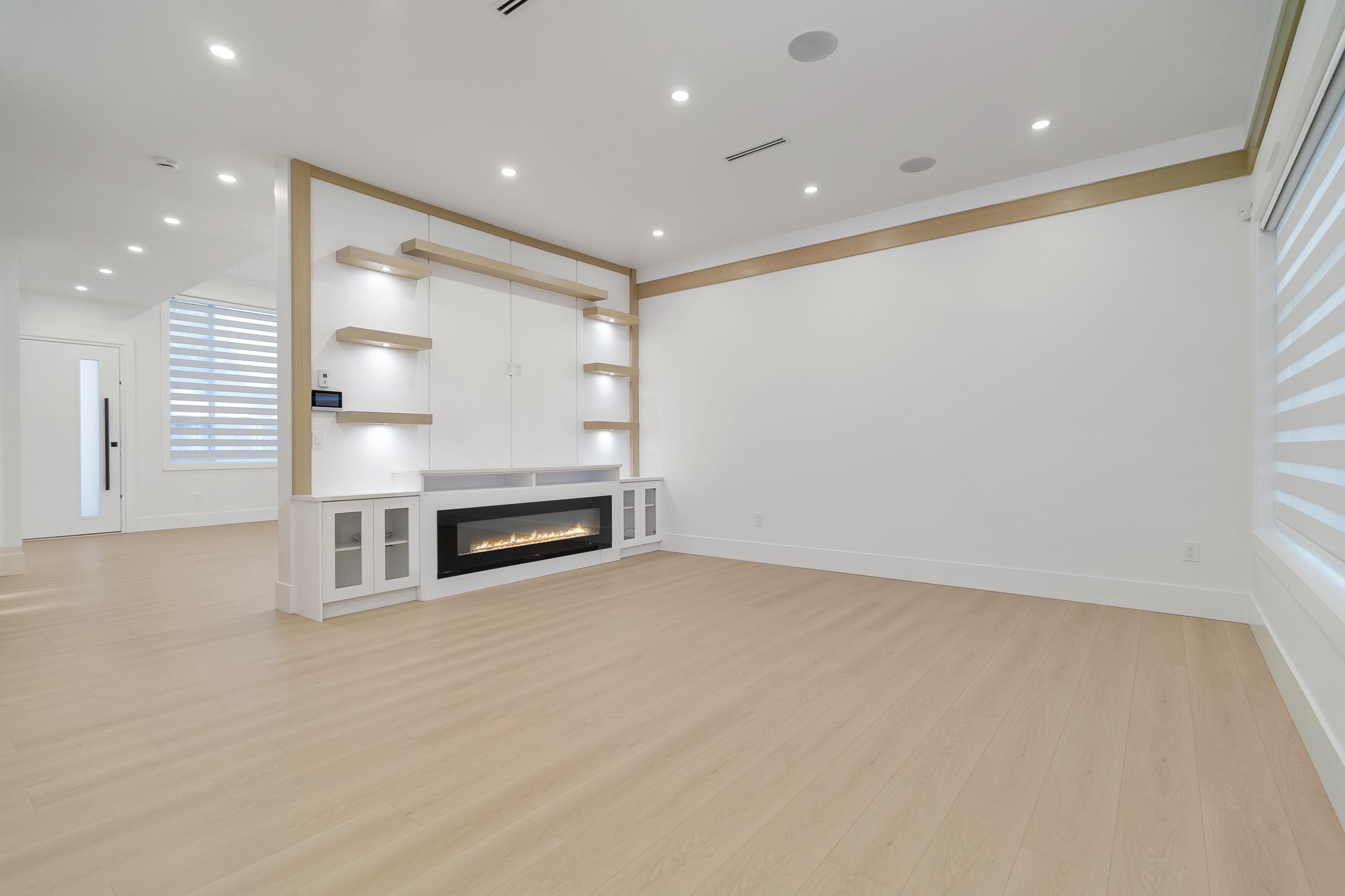 









17226


59

Avenue,
Surrey,




BC
V3S 3Z6

