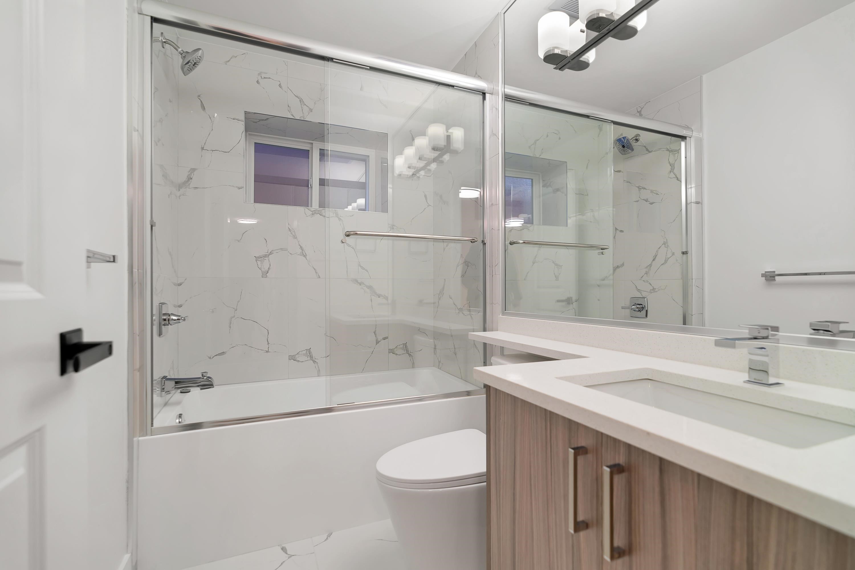 









17226


59

Avenue,
Surrey,




BC
V3S 3Z6

