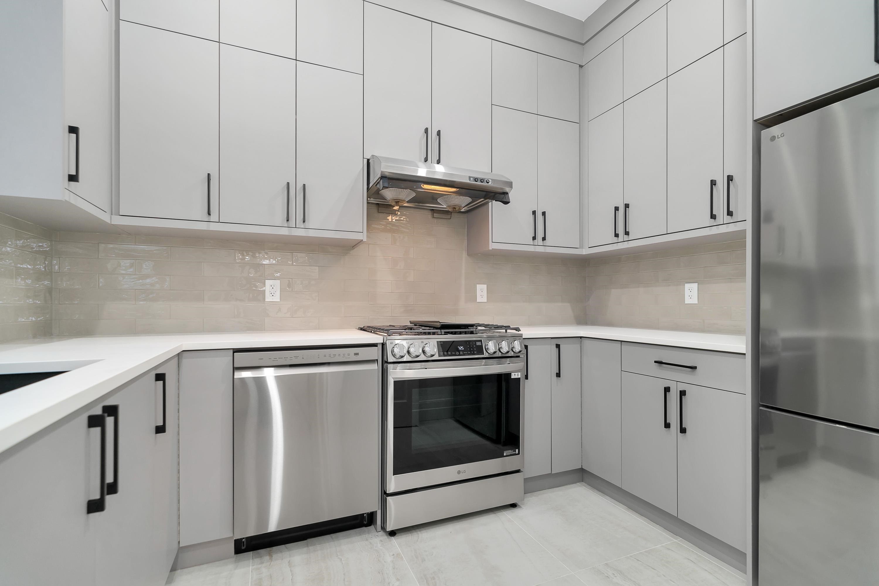 









17226


59

Avenue,
Surrey,




BC
V3S 3Z6

