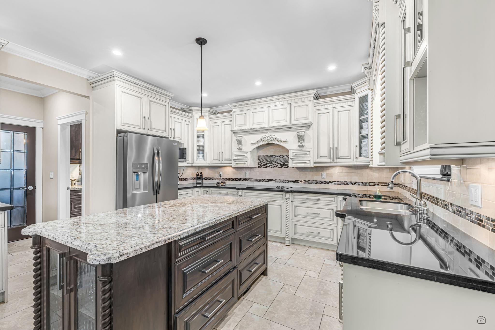 









5963


125

Street,
Surrey,




BC
V3X 1X2

