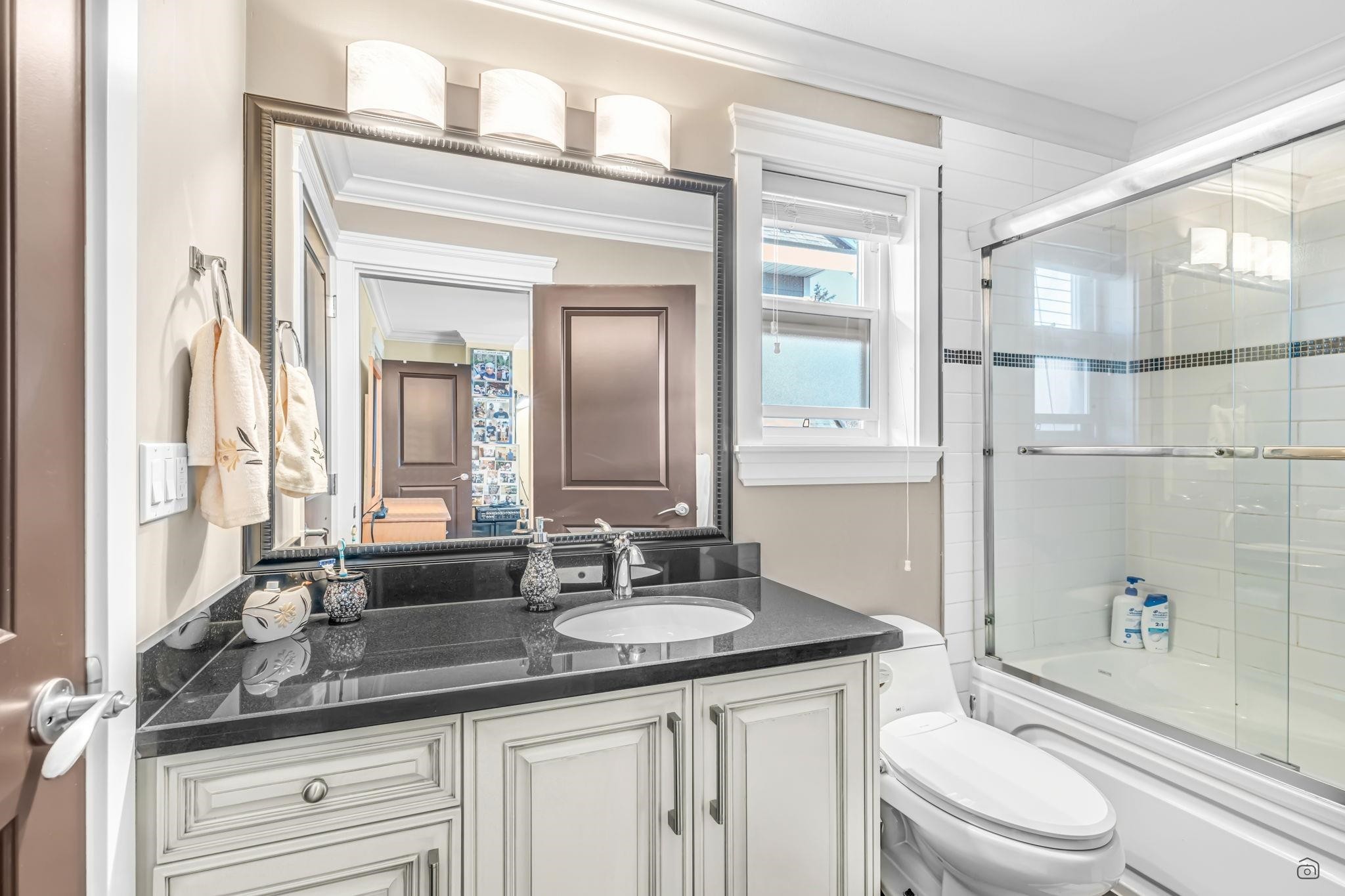 









5963


125

Street,
Surrey,




BC
V3X 1X2

