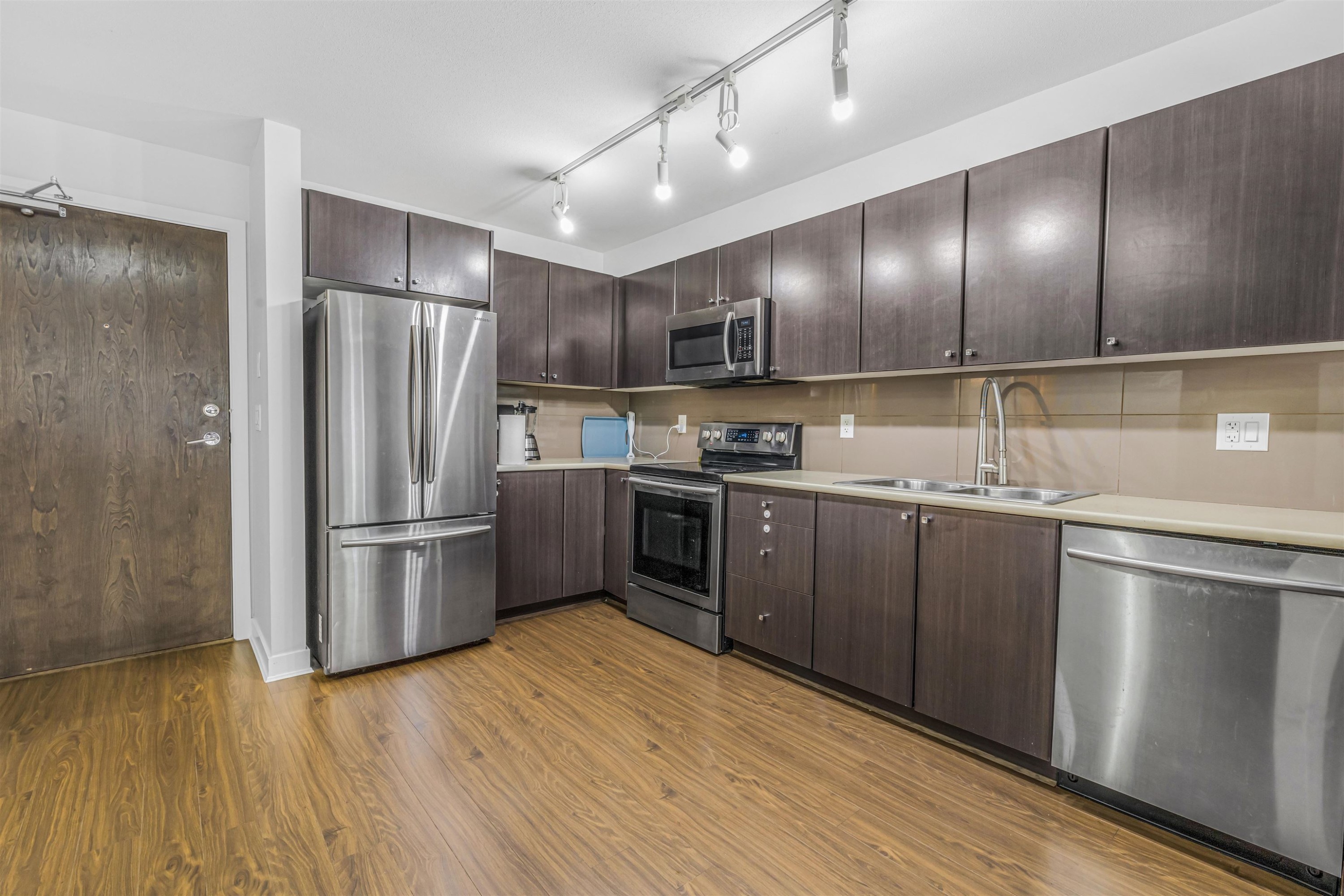 









13740


75a

Avenue, 202,
Surrey,




BC
V3W 0E8

