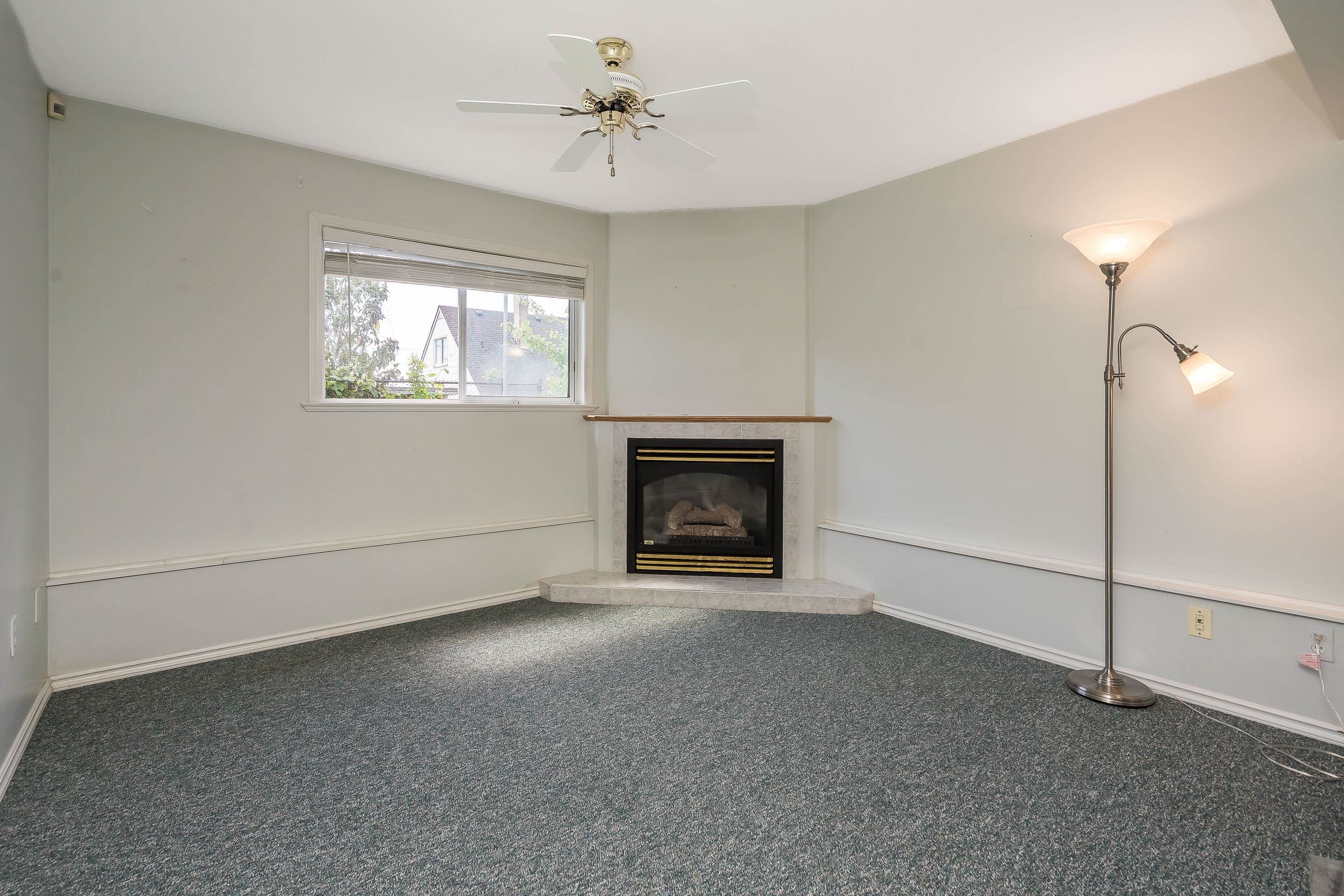 









32948


10

Avenue,
Mission,




BC
V2V 2K3


