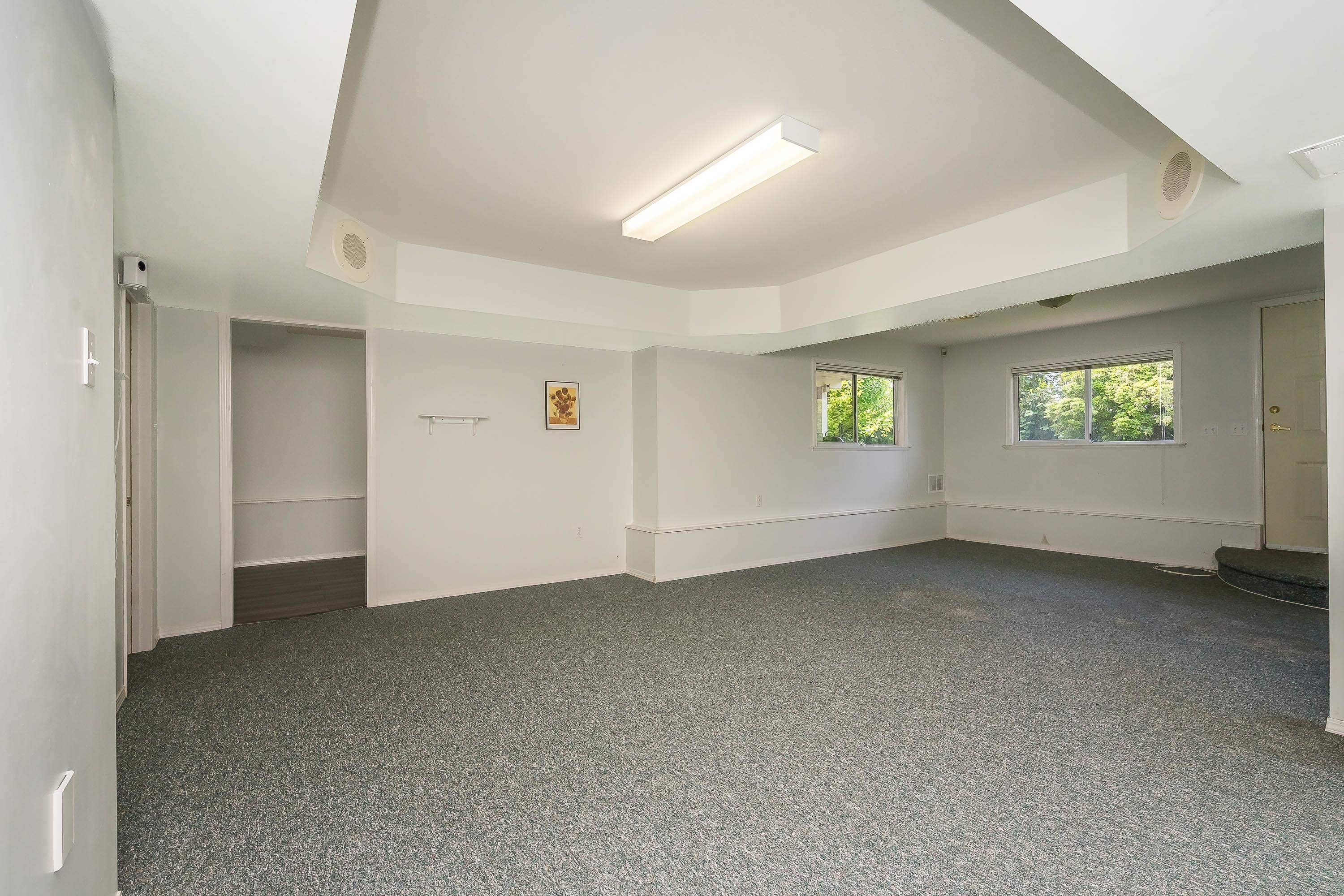 









32948


10

Avenue,
Mission,




BC
V2V 2K3

