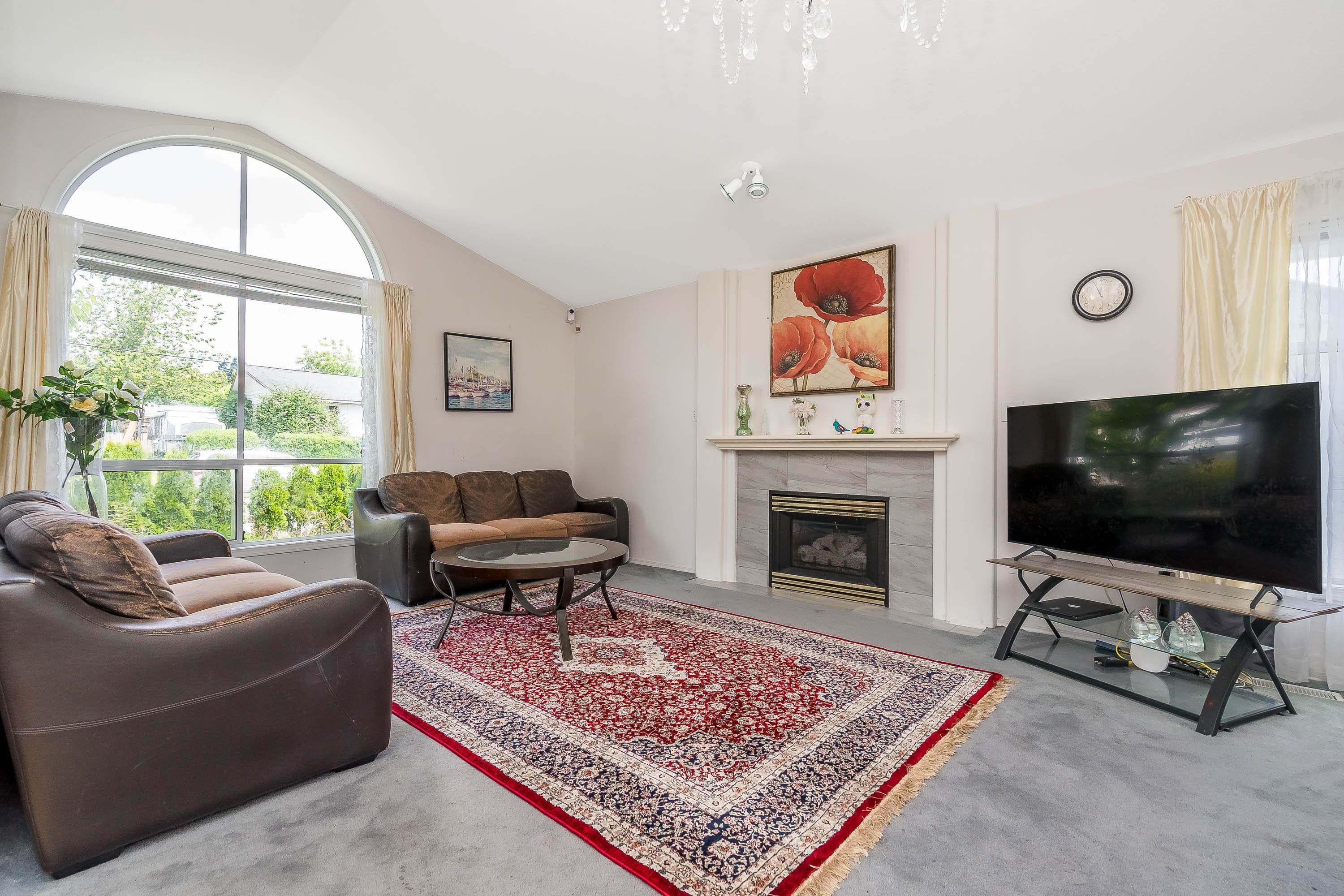









32948


10

Avenue,
Mission,




BC
V2V 2K3

