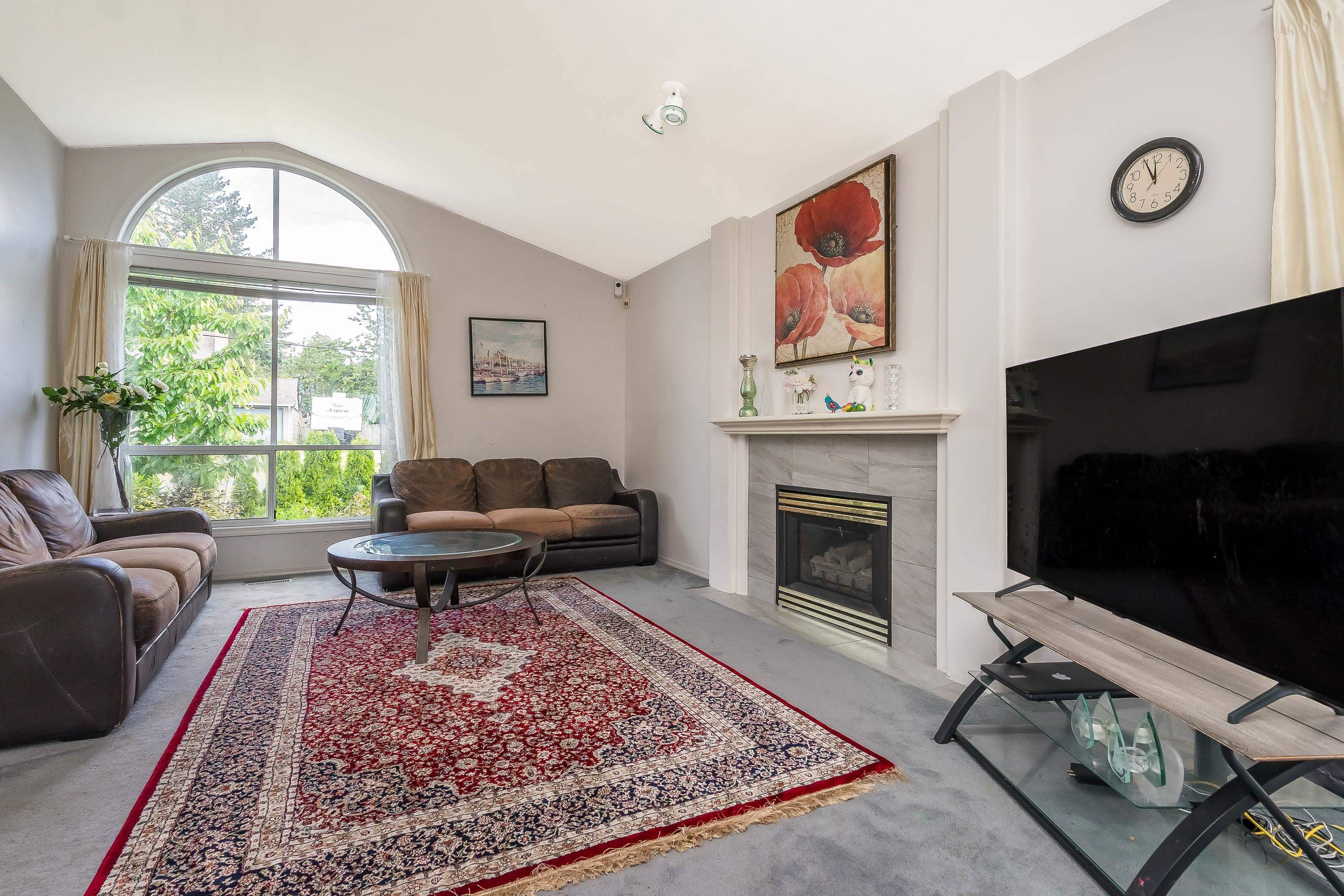 









32948


10

Avenue,
Mission,




BC
V2V 2K3

