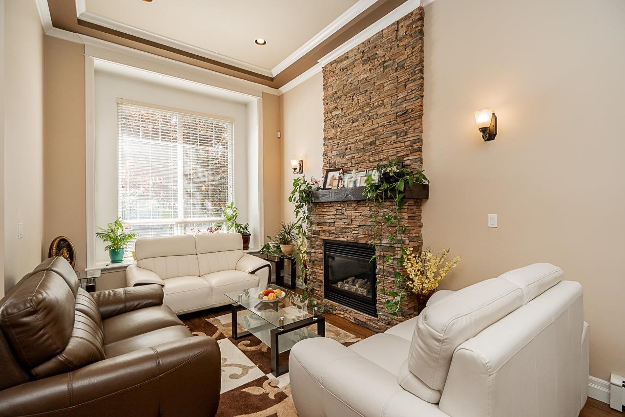









6170


145a

Street,
Surrey,




BC
V3S 8L1


