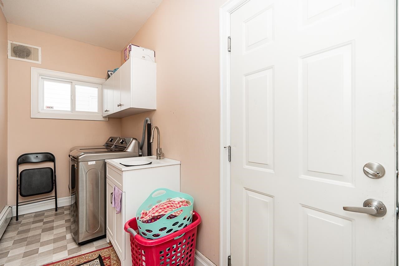 









6170


145a

Street,
Surrey,




BC
V3S 8L1

