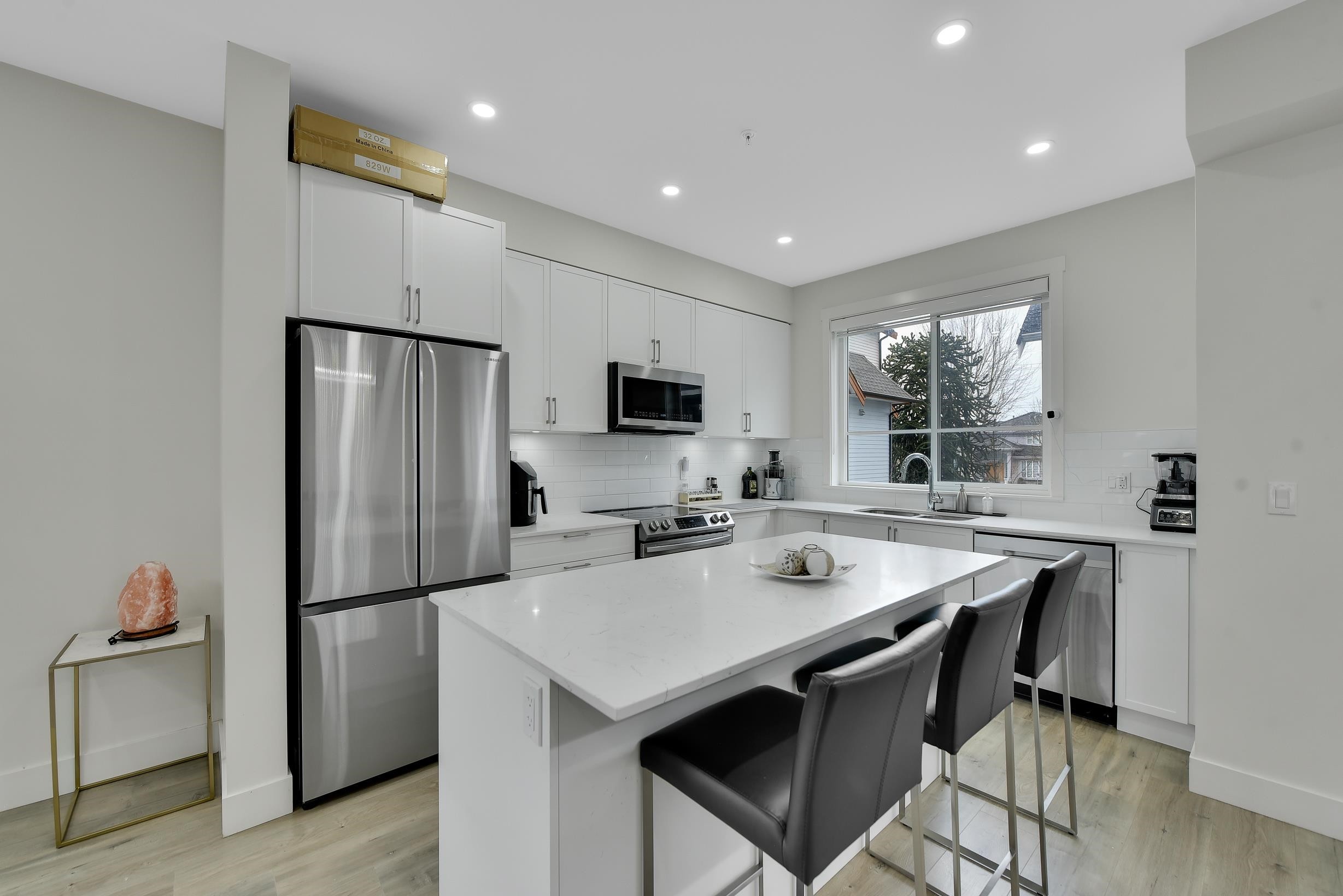 









12830


62

Avenue, 27,
Surrey,




BC
V3X 0K8

