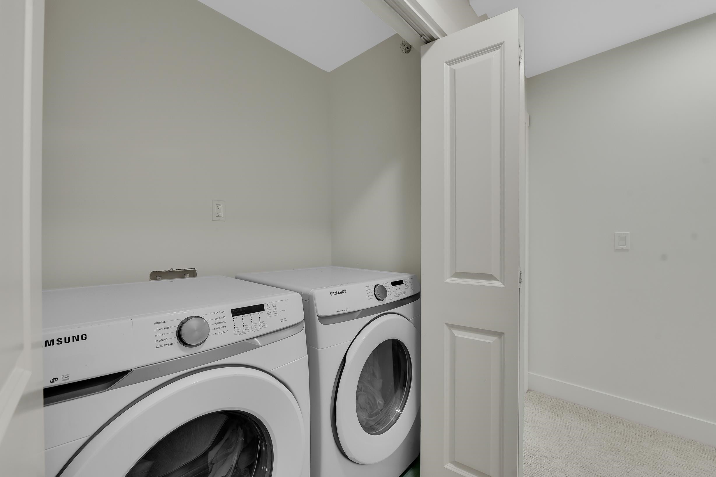









12830


62

Avenue, 27,
Surrey,




BC
V3X 0K8

